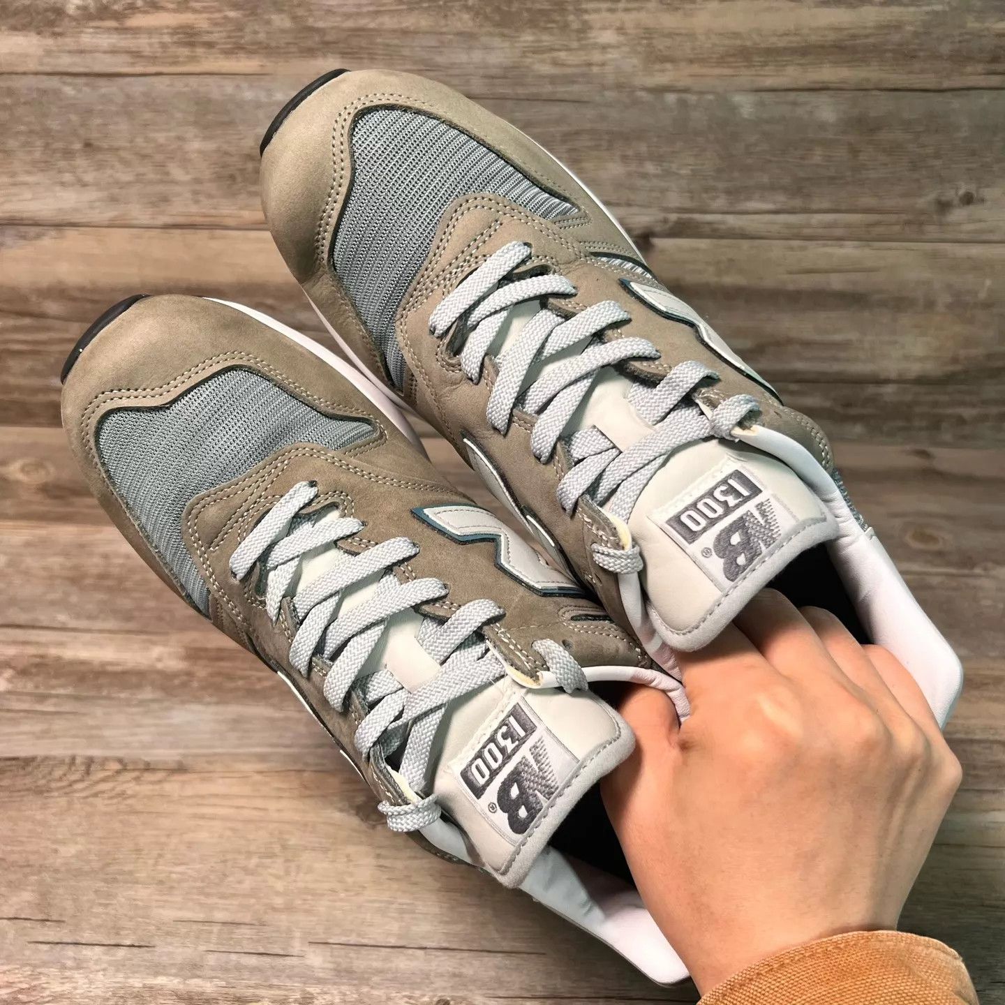 New Balance New Balance M1300 JP3 OG Gray 44 (Worn 2x) Size US 11 / EU 44 - 5 Thumbnail