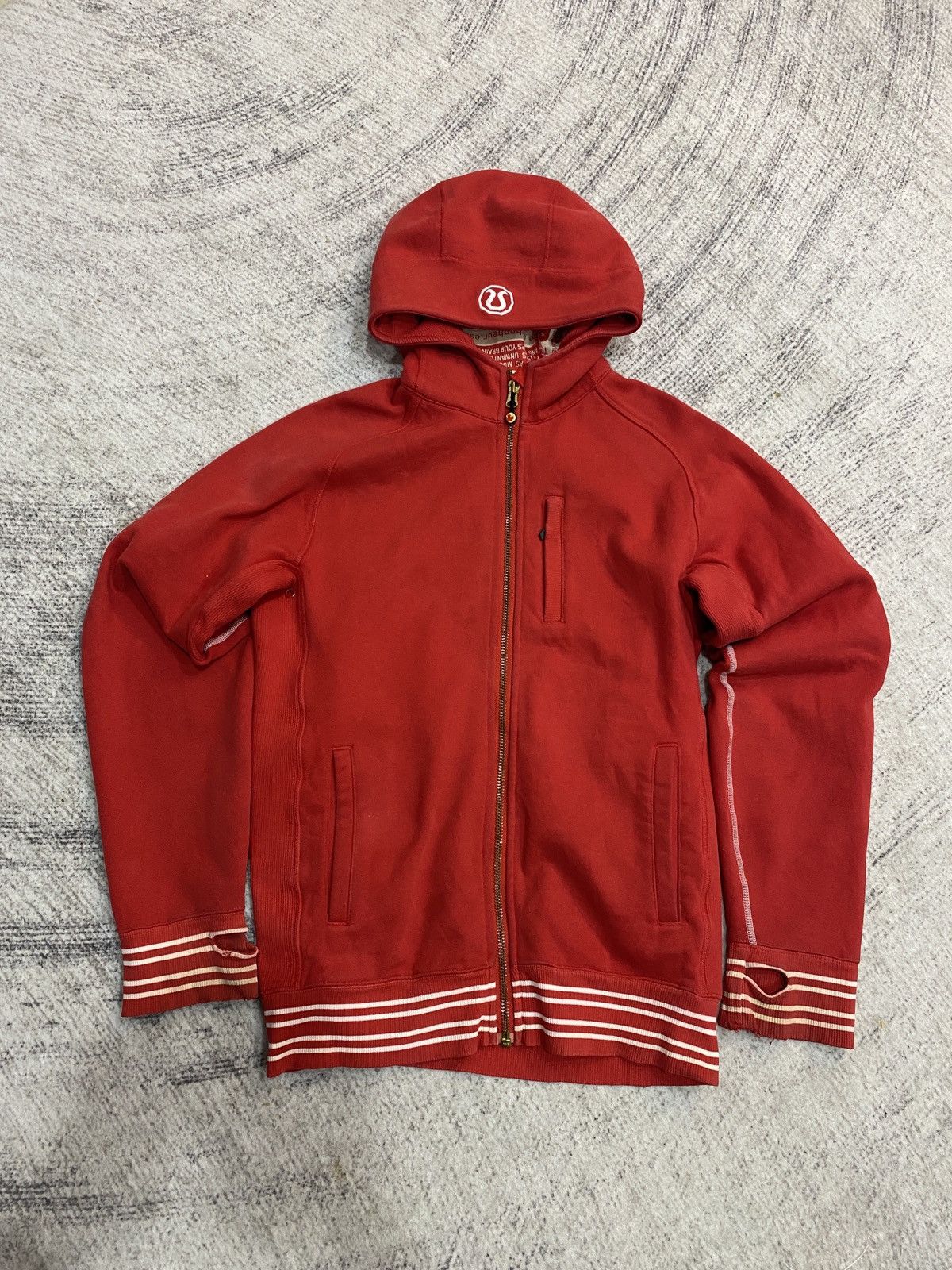 Lululemon Lululemon Vintage 2010 Vancouver Winter Olympics SE Size US M / EU 48-50 / 2 - 1 Thumbnail