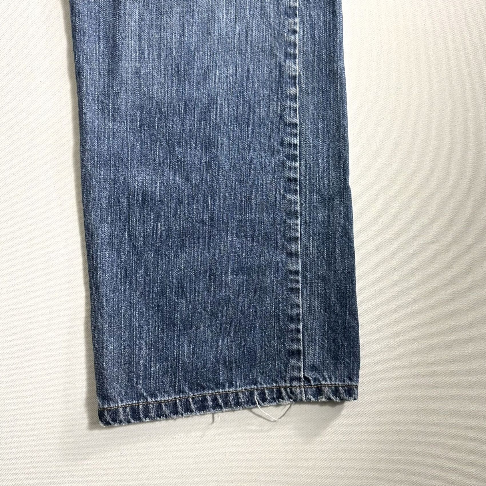 Guess GUESS Los Angeles Jeans 38x32 Rebel Straight Leg Medium Wash Distressed Men Regular Jeans Size US 38 / EU 54 - 6 Thumbnail