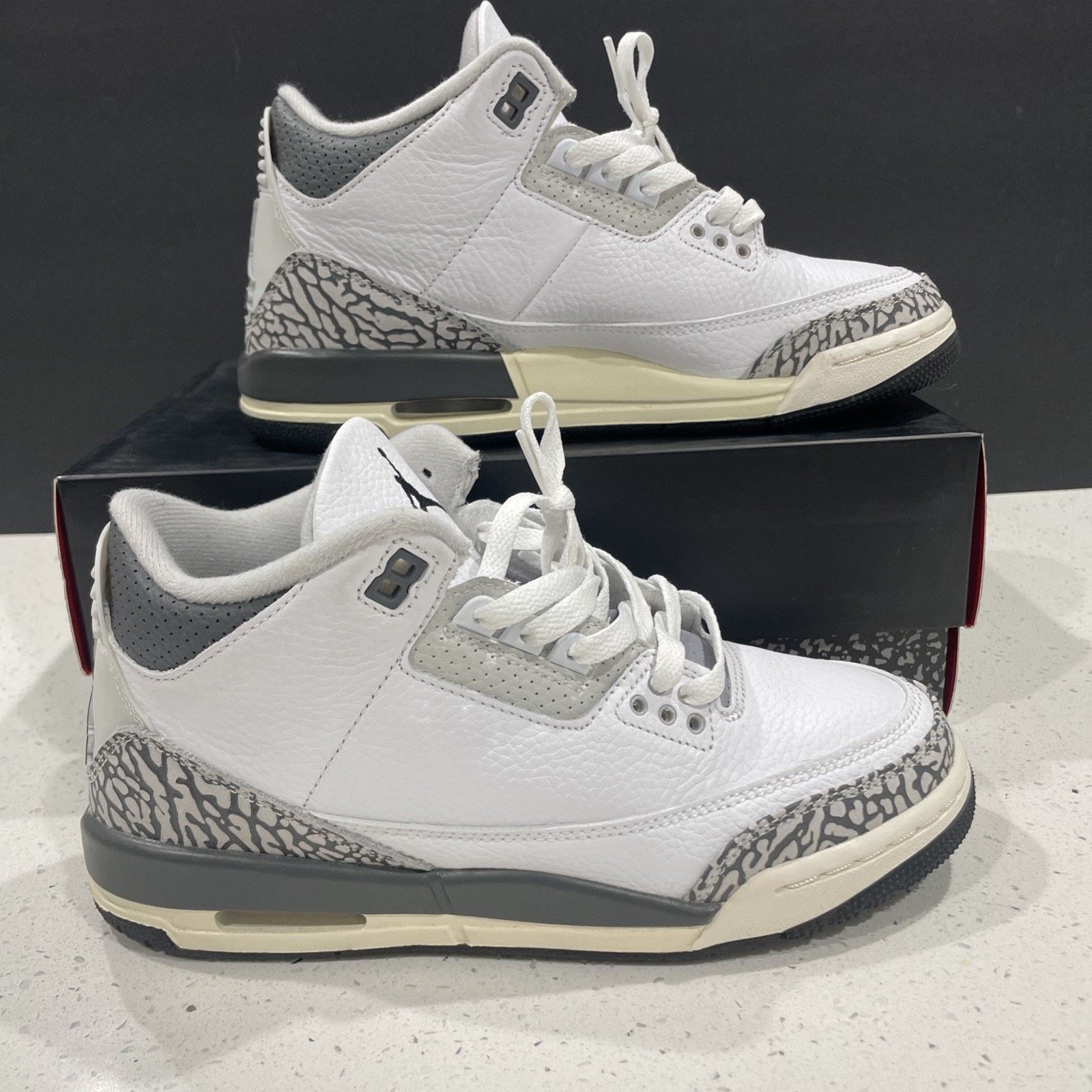Nike Jordan 3 Retro Hide N' Sneak Black Elephant DX6665-100 Size US 8 / IT 38 - 2 Thumbnail
