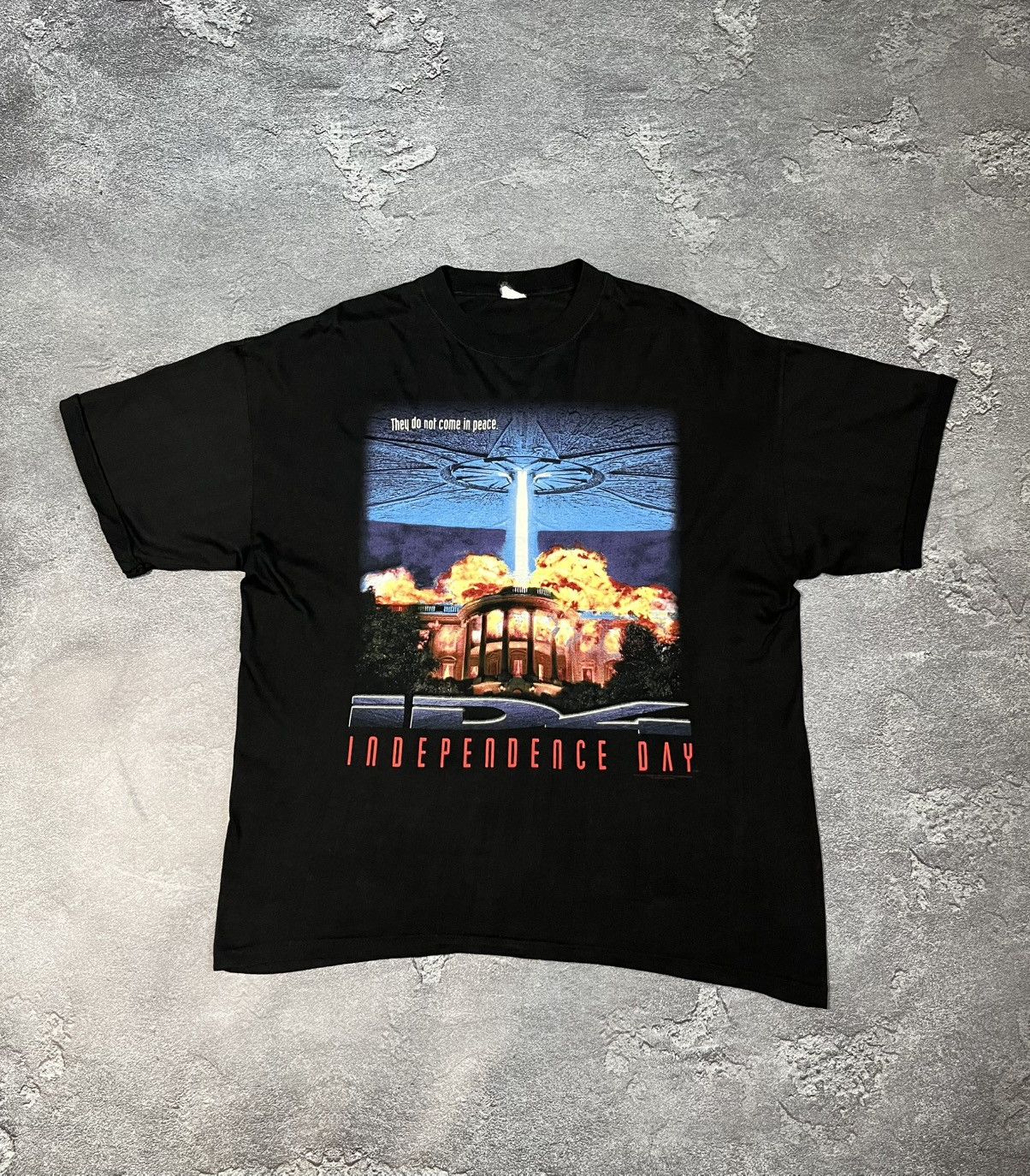 Vintage Vintage 1996 Independence Day Movie Shirt Size US XL / EU 56 / 4 - 1 Thumbnail