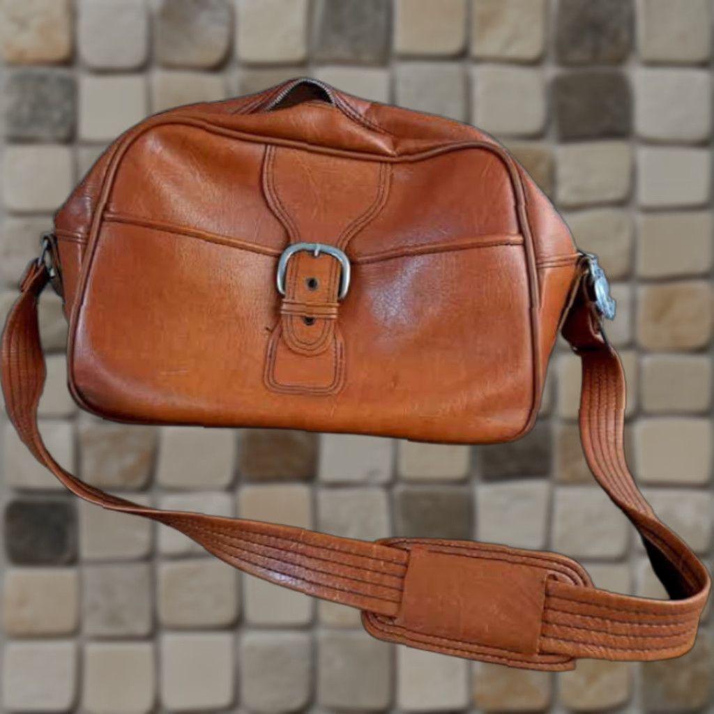 Sears VINTAGE Sears Brown Leather Travel Bag EUC Shoulder Bag Unisex Adults Medium 16x12x10 Travel Nylon Lining Buckle Zip Customized DB Cooper Pattern Size ONE SIZE - 1 Thumbnail