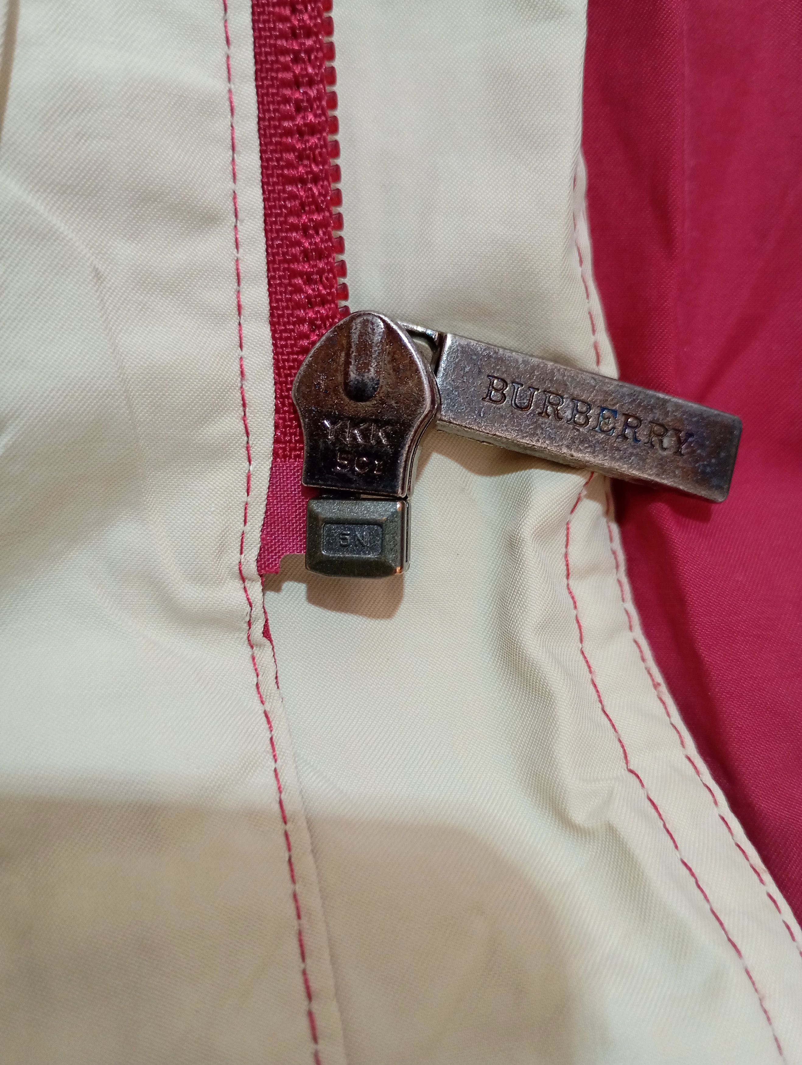 Burberry Burberry London vintage nova check zip jacket Size US L / EU 52-54 / 3 - 10 Thumbnail