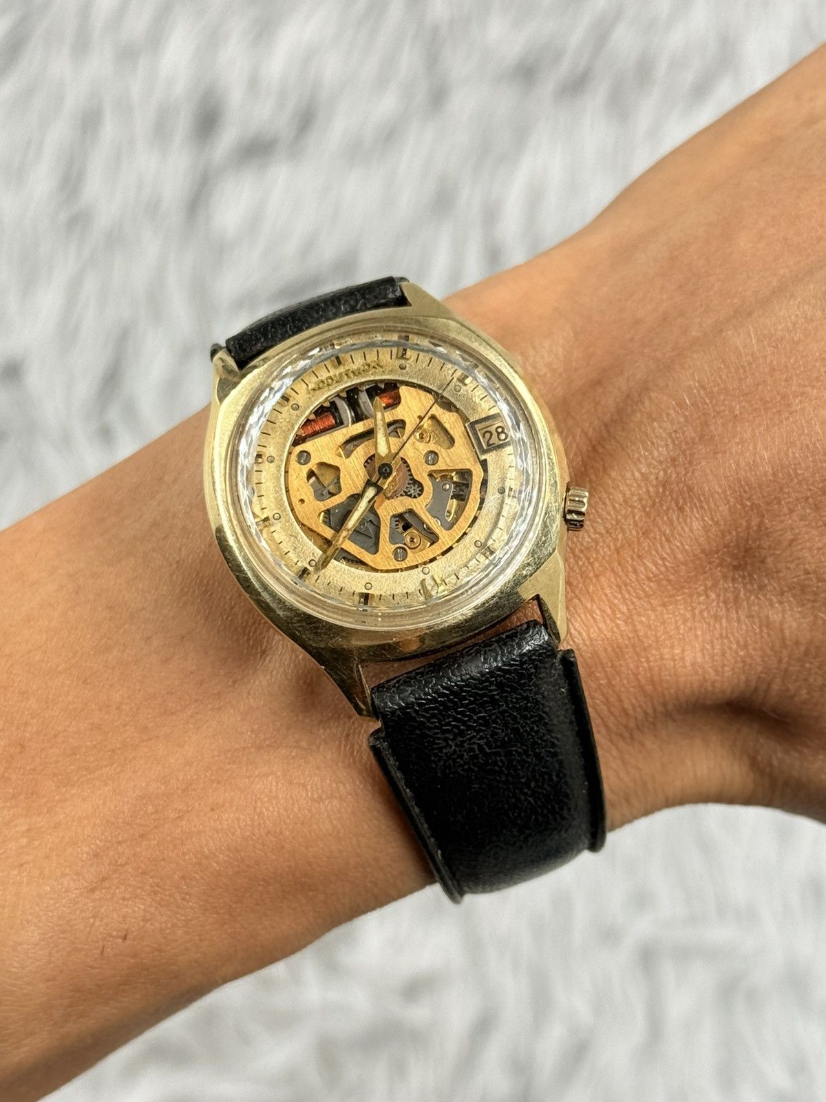 Bulova Vintage BULOVA Accutron Skeleton Turning Folk Quartz Watch. Size ONE SIZE - 2 Thumbnail