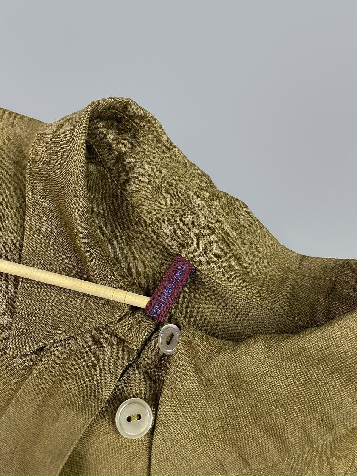 Vintage Women's KATHARINA HOVMAN 100% Linen LS Khaki Shirt US 6 Size M / US 6-8 / IT 42-44 - 13 Thumbnail