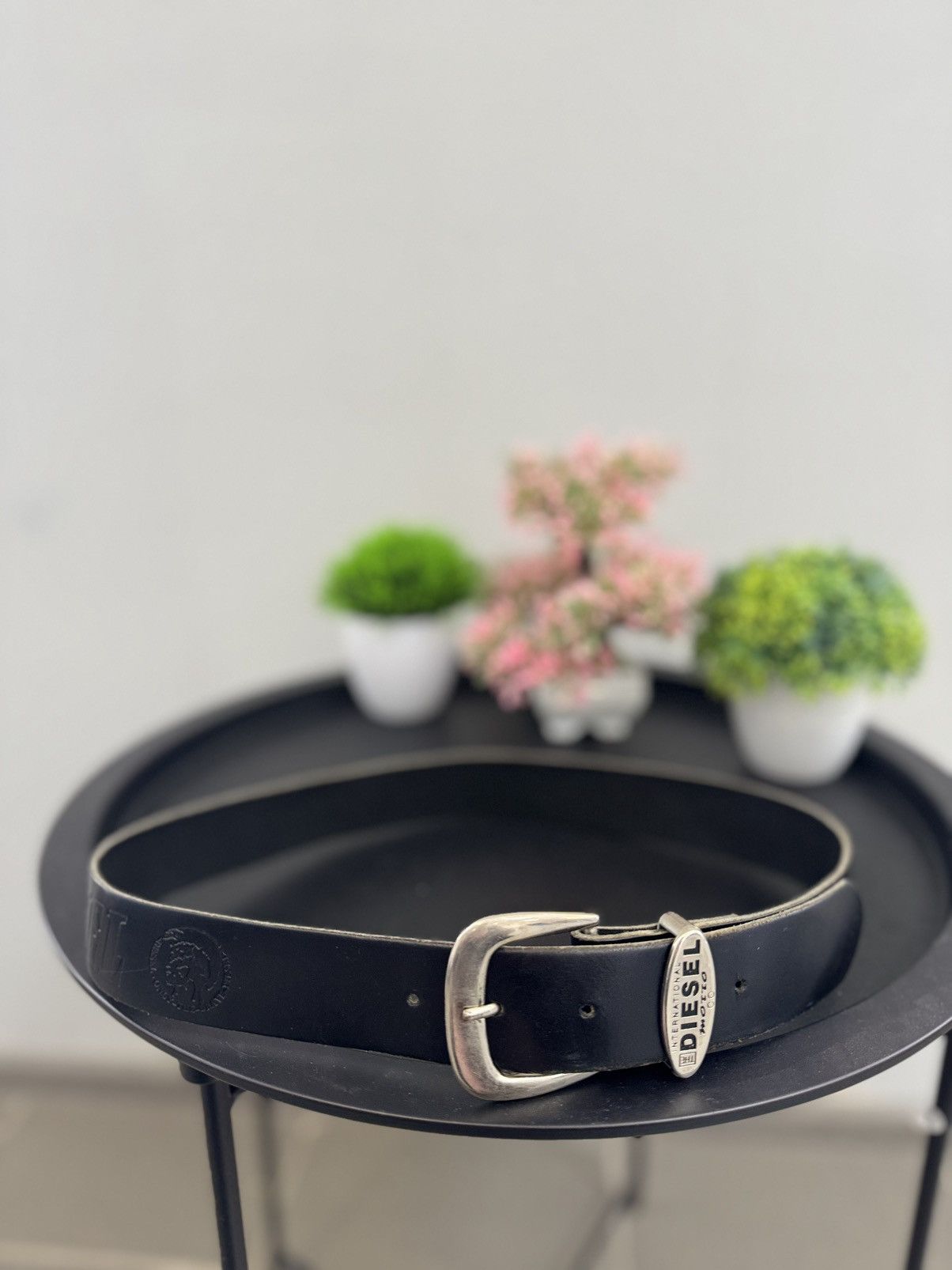Diesel × Vintage Diesel Spell Out Logo Black Genuine Leather Avant Garde Belt Size ONE SIZE - 1 Thumbnail