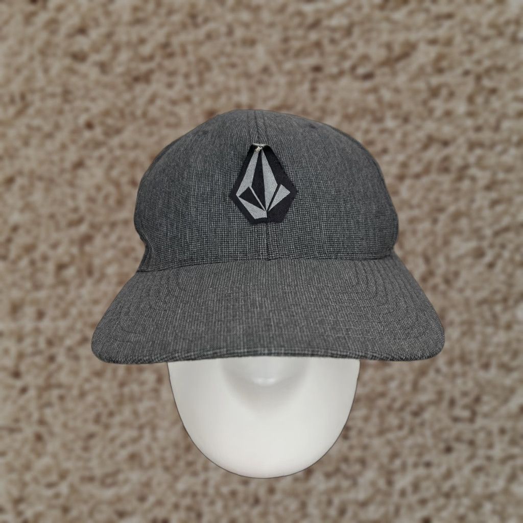 Volcom Volcom Hat Cap Fitted Adult Large Gray Stretch Polyester Blend Skater Beach Baseball Cap Mens L Gray Volcom Hat Cap Baseball Cap Skater Beach L Mens Size ONE SIZE - 1 Thumbnail