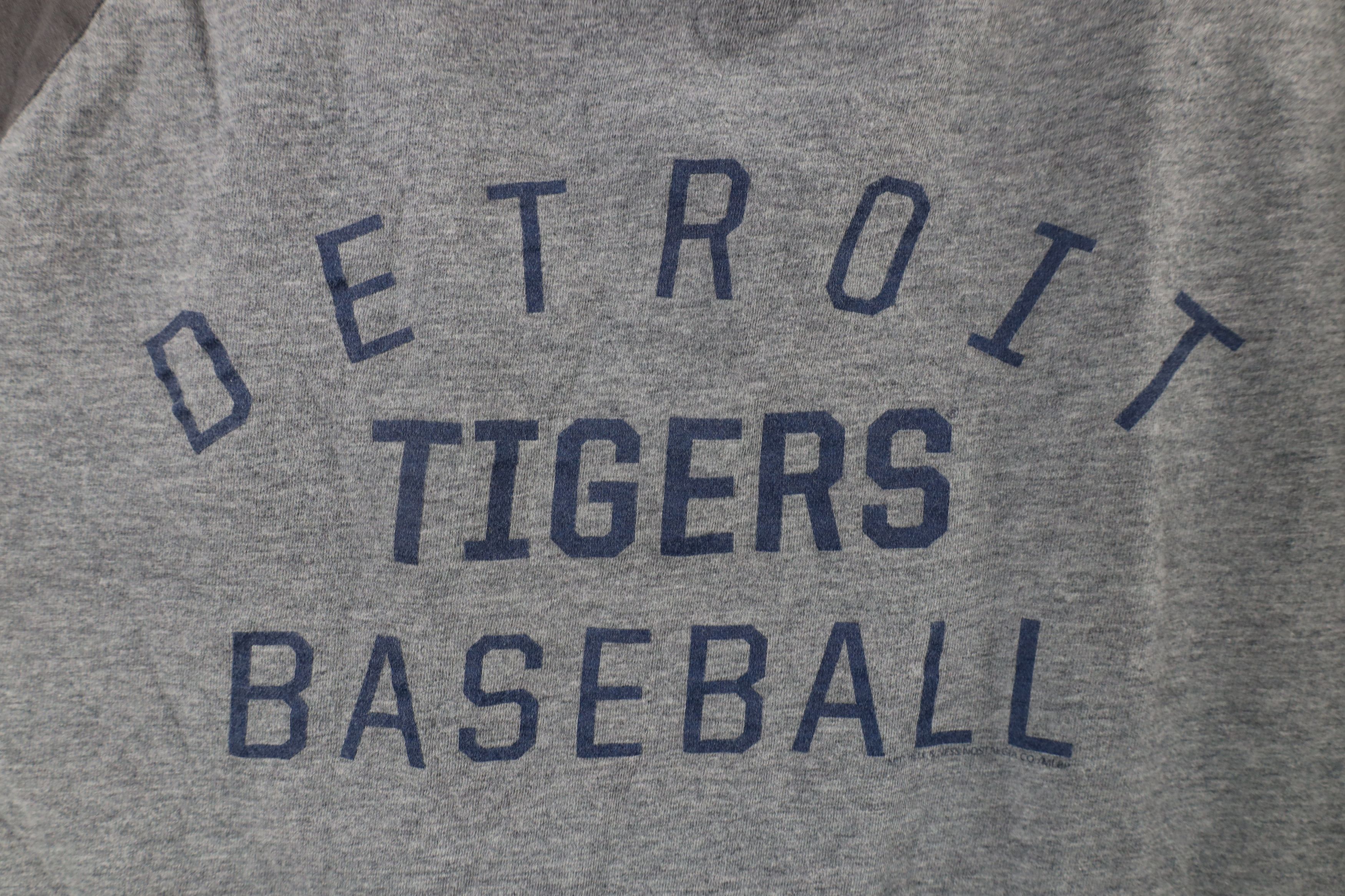Mitchell & Ness Mitchell & Ness Tigers Baseball 3/4 Sleeve Raglan T-Shirt Size US L / EU 52-54 / 3 - 4 Thumbnail