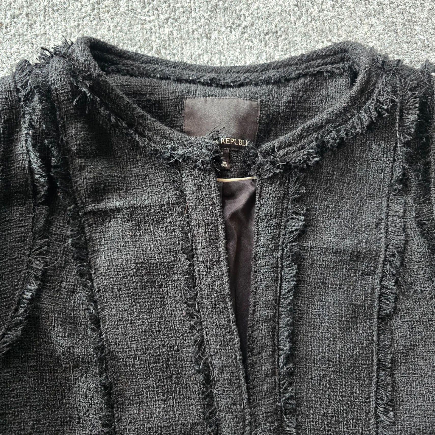 Banana Republic Banana Republic Jacket Womens Size 4 Black Tweed Raw Hem Capsule Career Neutral Size S / US 4 / IT 40 - 2 Thumbnail
