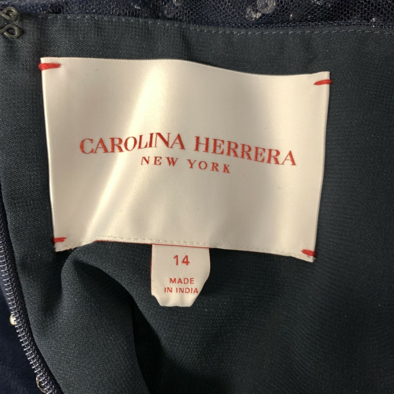 Carolina Herrera CAROLINA HERRERA Size 14 Navy Silver Nylon A-Line Long Gown Size XL / US 12-14 / IT 48-50 - 6 Thumbnail