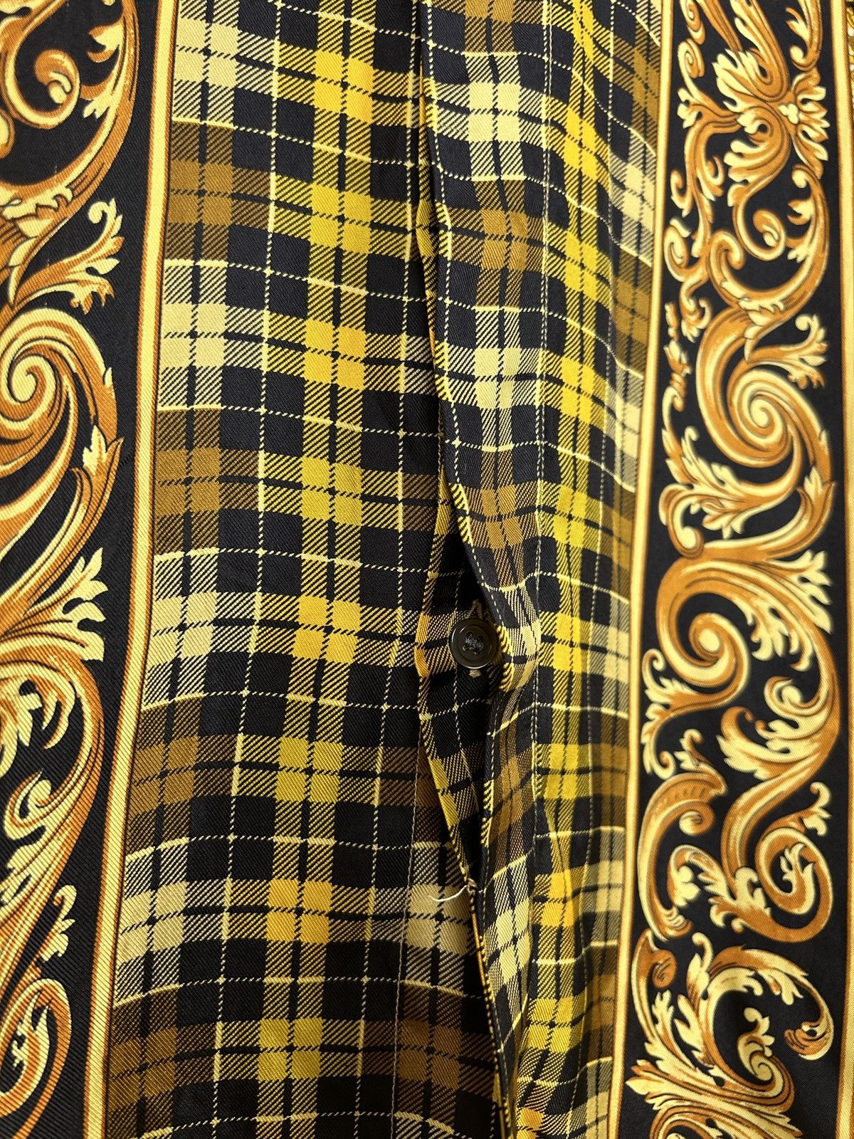 Versace 90s Archive V2 Versace Barocco Art Silk Long Sleeve Shirt Size US XL / EU 56 / 4 - 4 Thumbnail