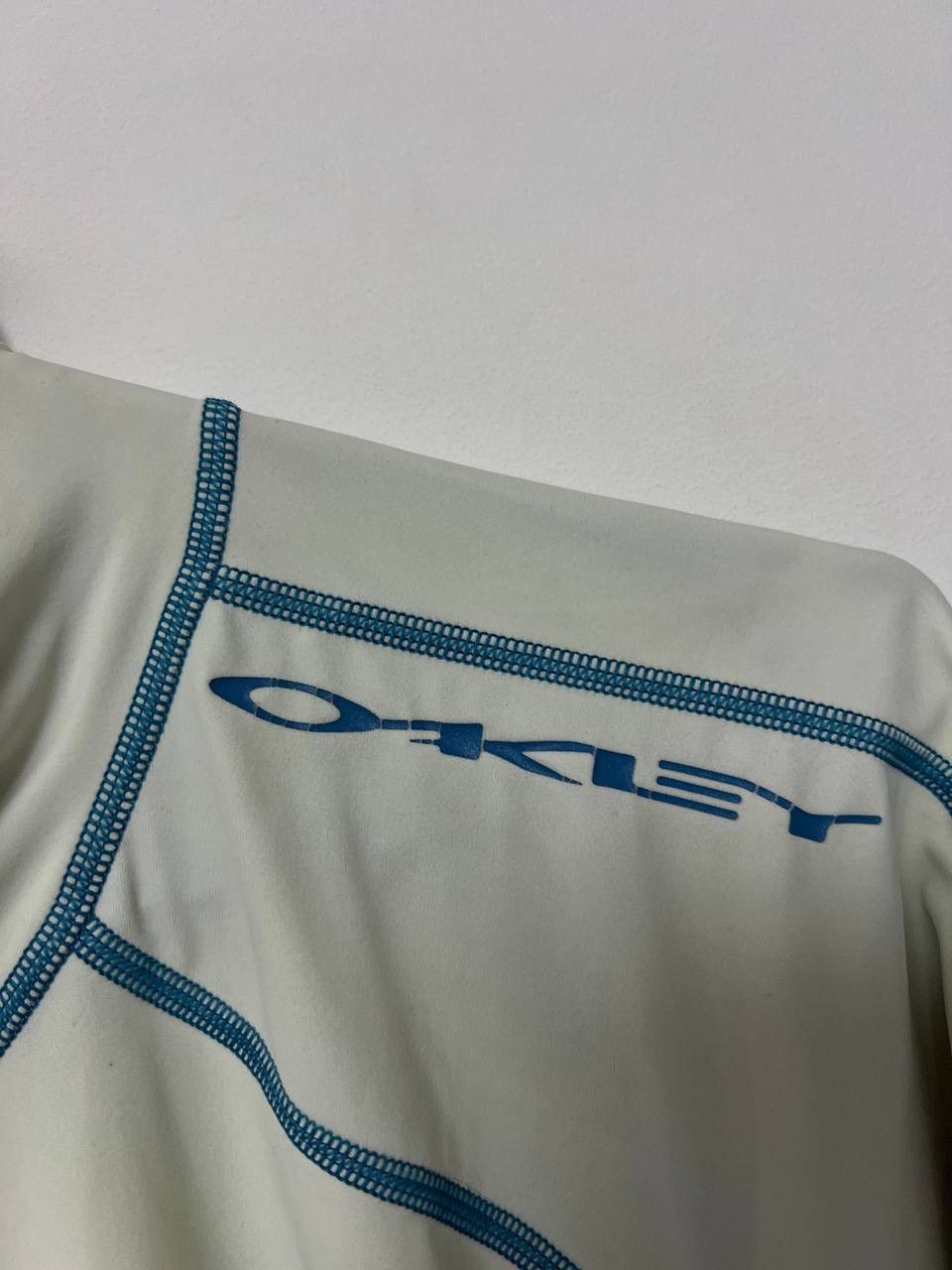 Other Vintage Oakley Compression Shirt Swim Run Athletic sz 2XL Size US XXL / EU 58 / 5 - 14 Thumbnail