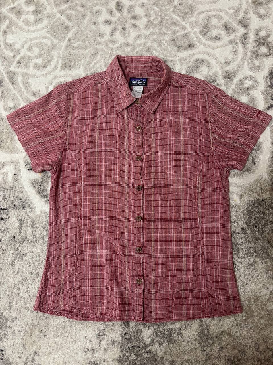Patagonia Patagonia Women's Short Sleeve Organic Blend Shirt, 10, Red Size L / US 10 / IT 46 - 8 Thumbnail