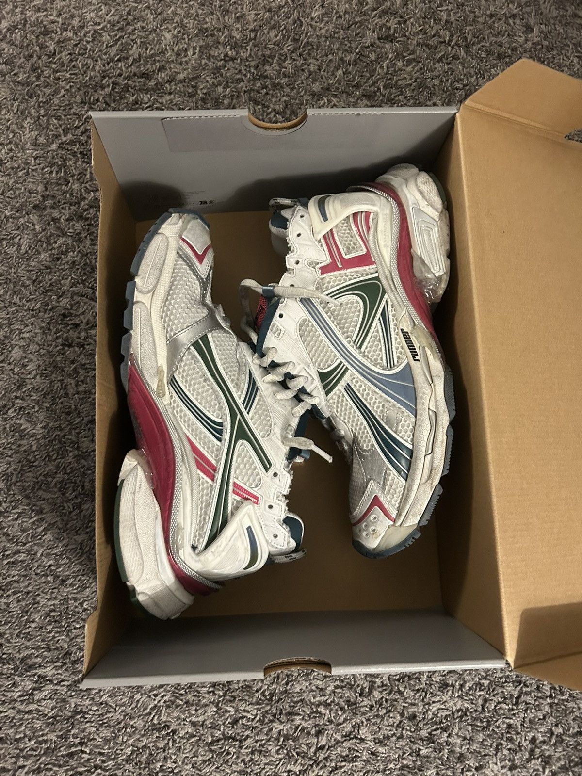 Balenciaga Balenciaga runners Size US 11 / EU 44 - 1 Thumbnail