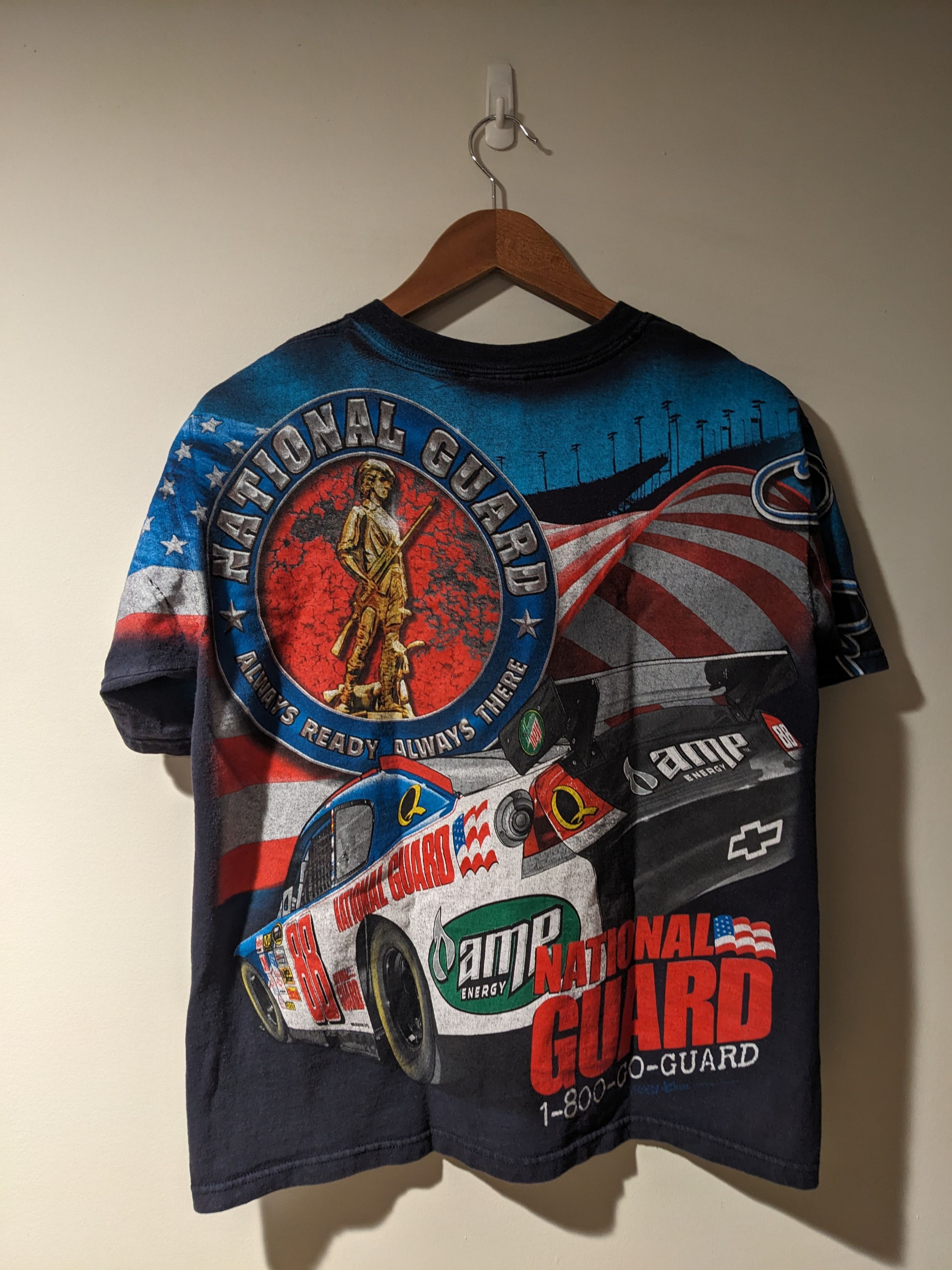 Chase Authentics × NASCAR × Vintage Vintage 2006 Dale Earnhardt Jr National Guard Nascar T-Shirt Size US M / EU 48-50 / 2 - 3 Thumbnail