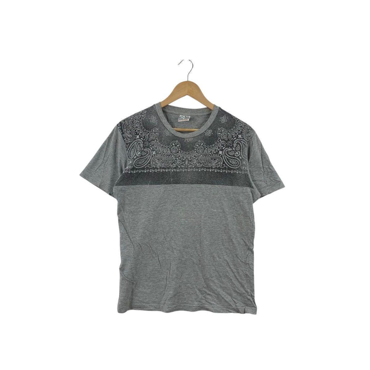 Uniqlo UNIQLO x Japanese Pop Culture Project Paisley Design Tee Size S / US 4 / IT 40 - 1 Thumbnail
