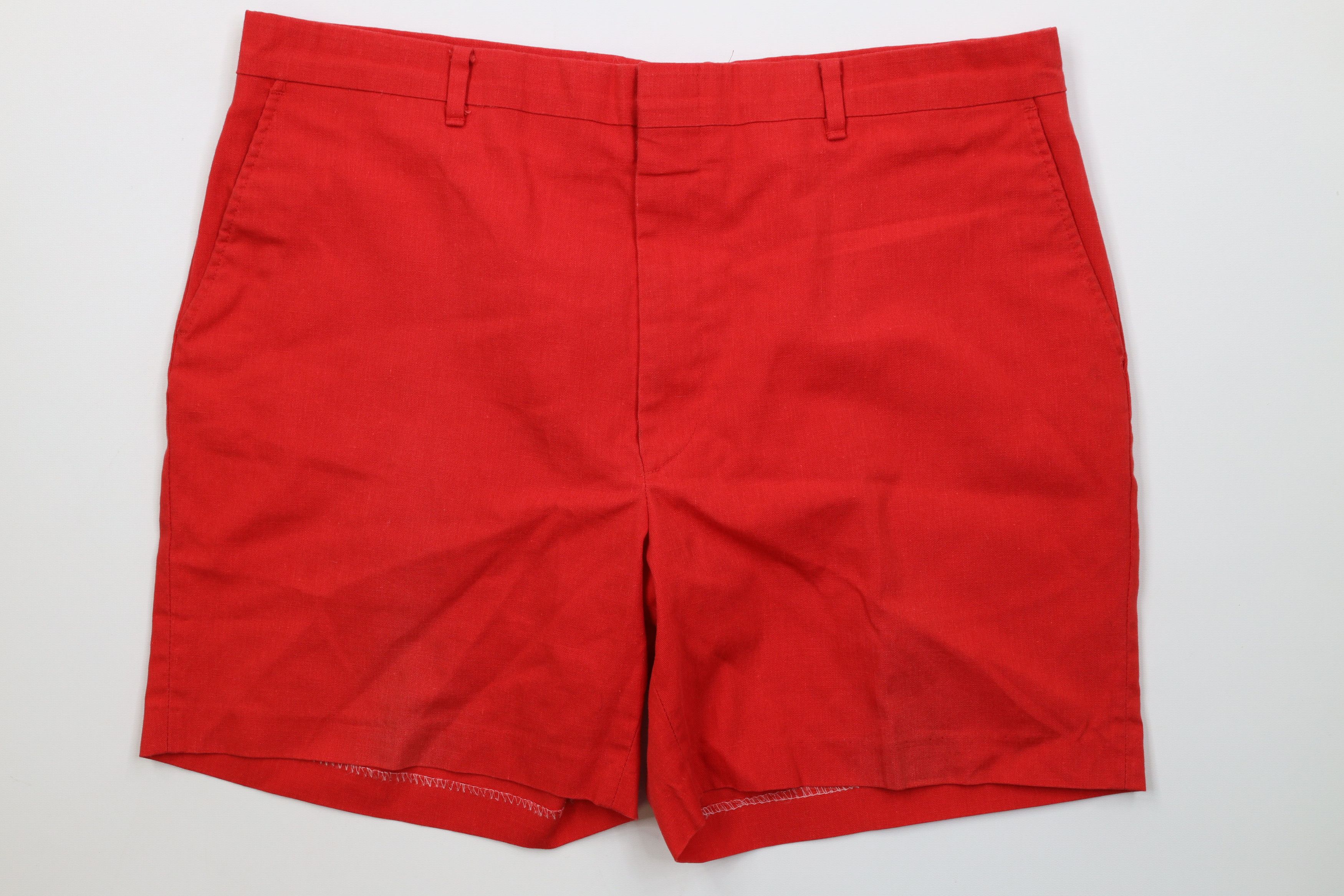 Vintage Vintage 70s Streetwear Blank Above Knee Chino Shorts Red USA Size US 36 / EU 52 - 1 Thumbnail