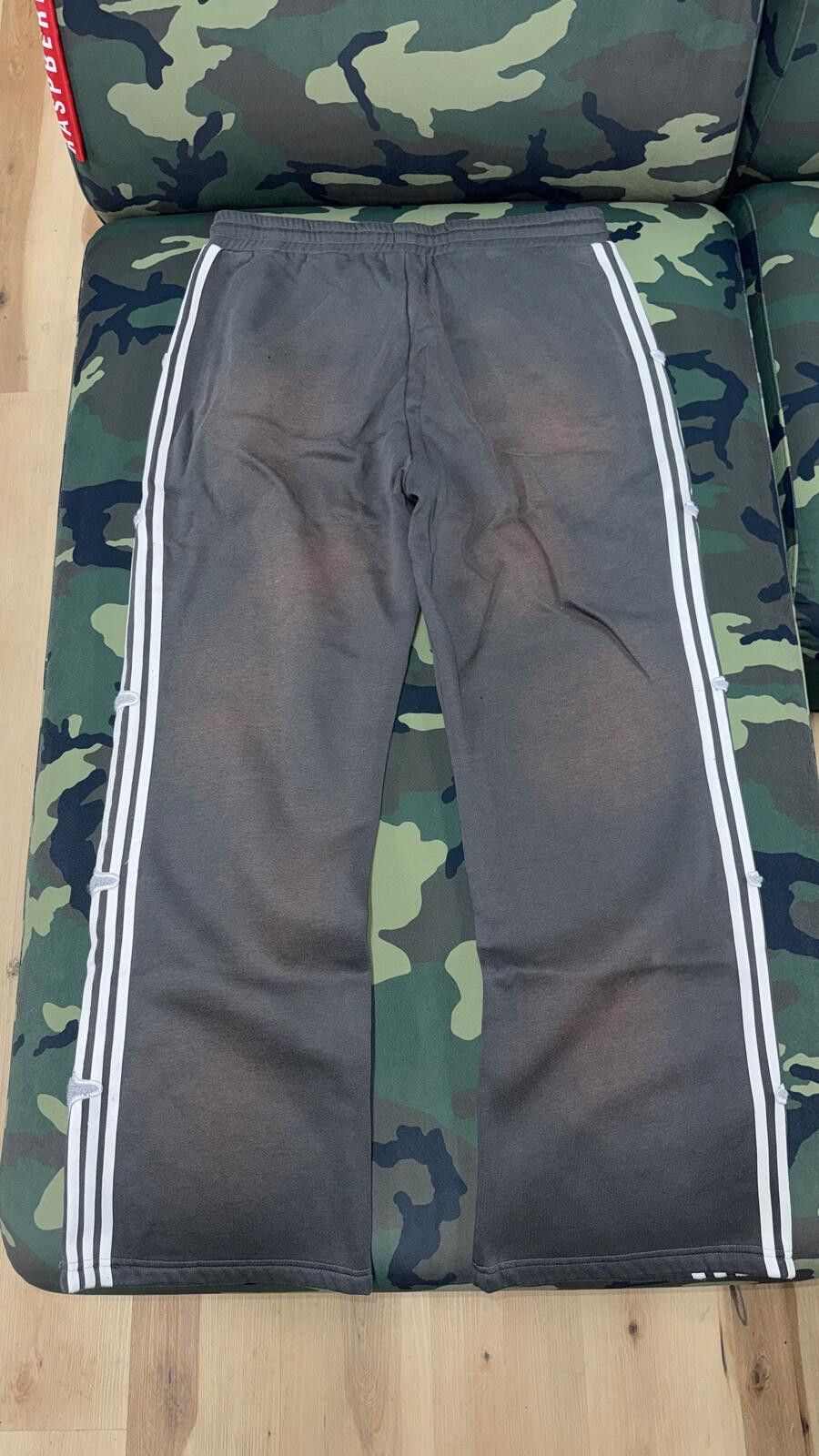 RETROVERT RetroVert Grey Studded Destruction Pants Size US 36 / EU 52 - 3 Thumbnail