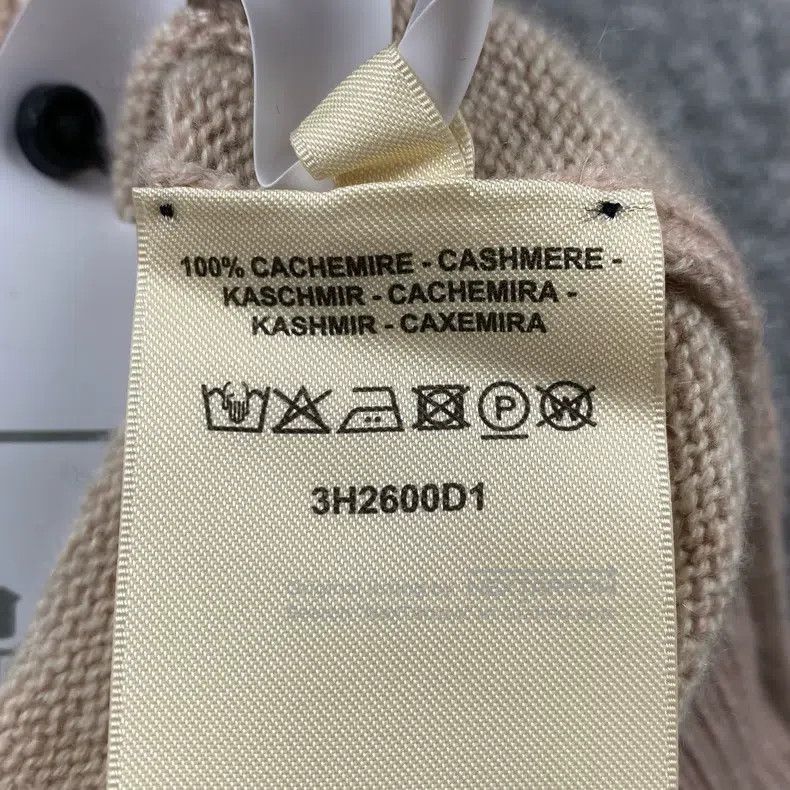 Hermes Hermes Light Pink 100% Cashmere Short Sleeve Knit Top Size S / US 4 / IT 40 - 5 Thumbnail