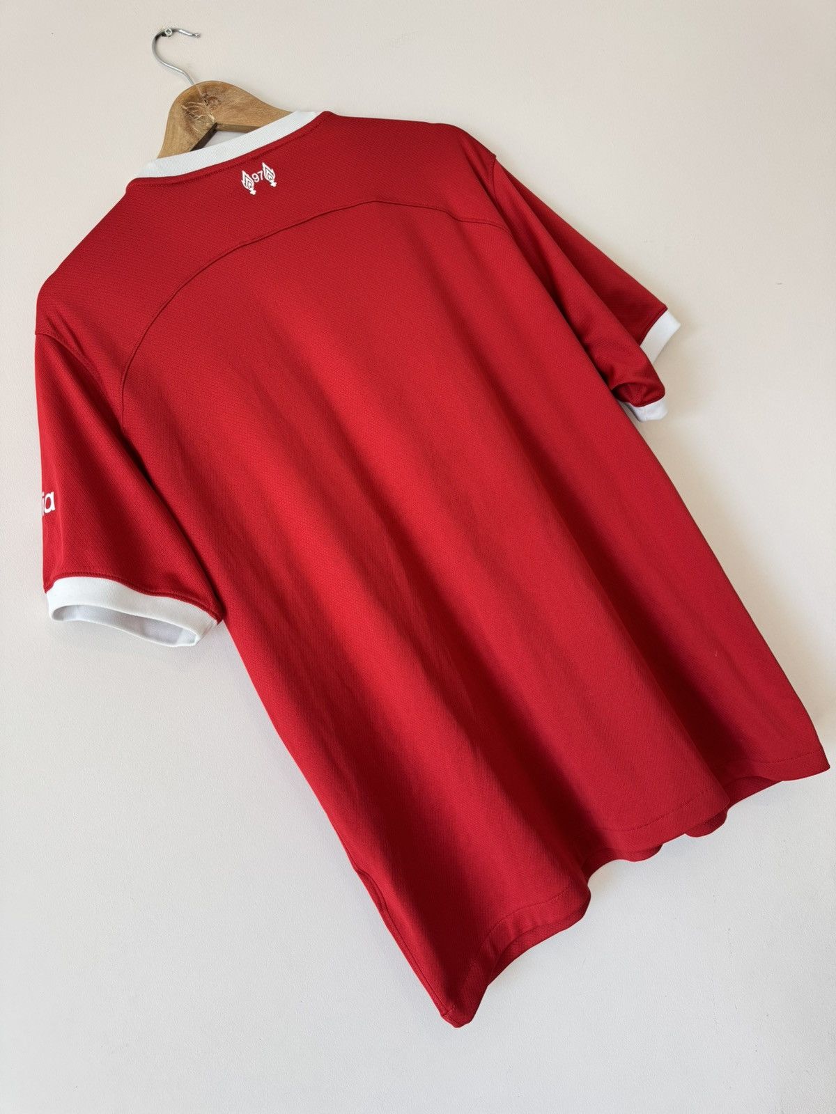 Nike Liverpool 2022-2023 Home Soccer Jersey Football Shirt Kit Size US XL / EU 56 / 4 - 6 Thumbnail