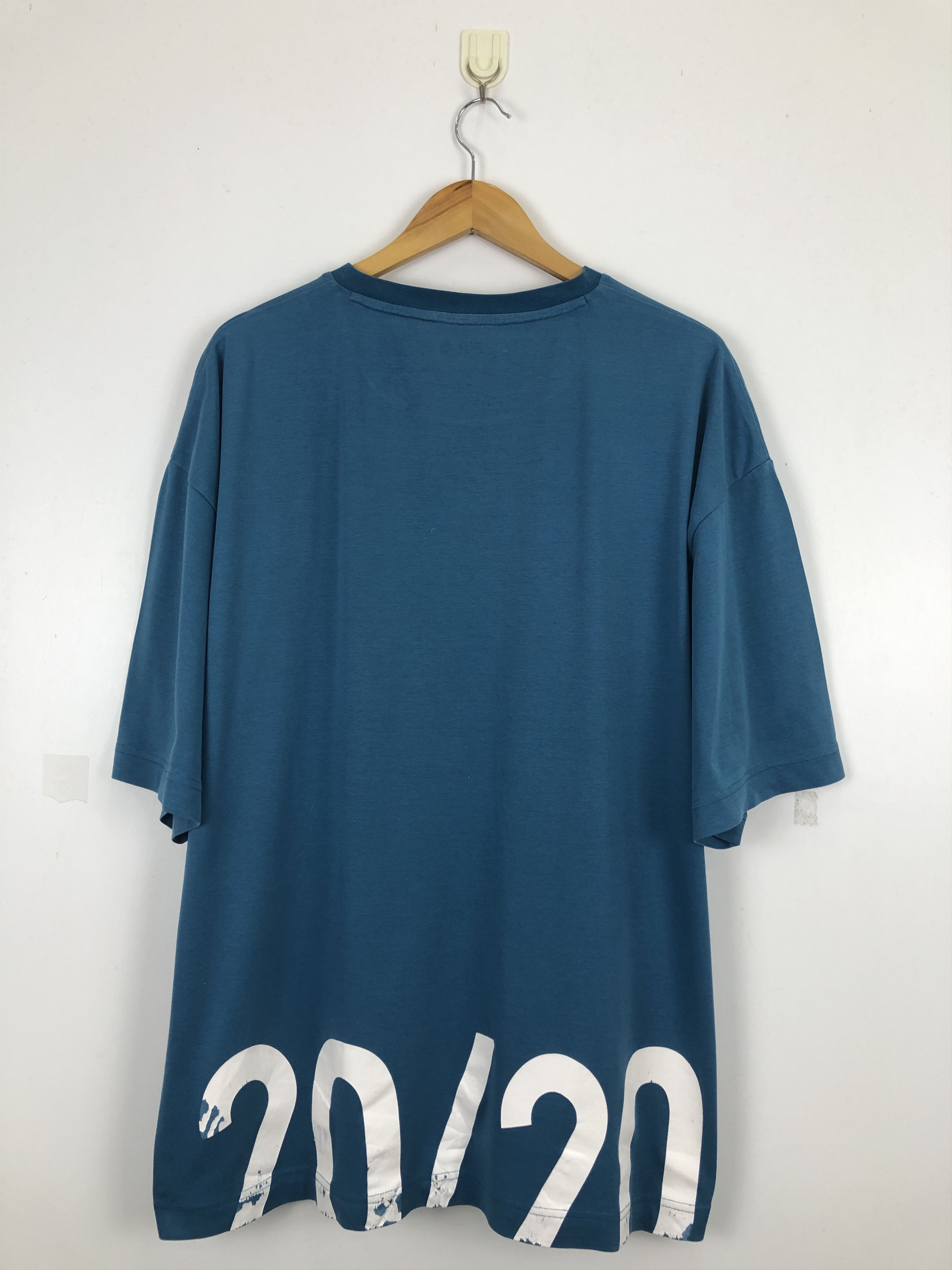 Designer × Fila × Maison MIHARA YASUHIRO Fila X Maison MiharaYasuhiro Big Logo T Shirt TA0468 Size US XXL / EU 58 / 5 - 3 Thumbnail