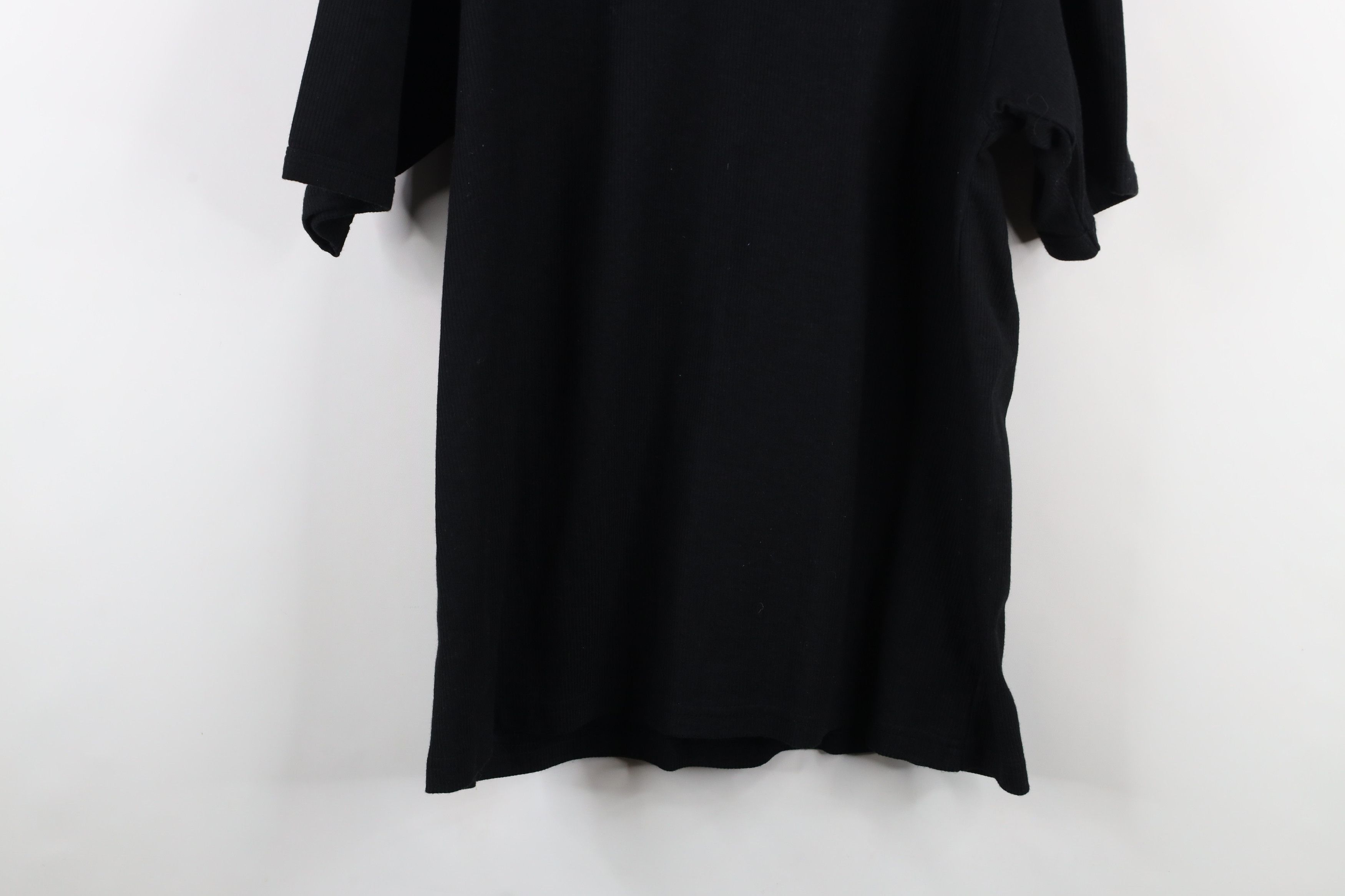 Vintage Vintage 90s Streetwear Knit Short Sleeve T-Shirt Black Size US XL / EU 56 / 4 - 10 Thumbnail