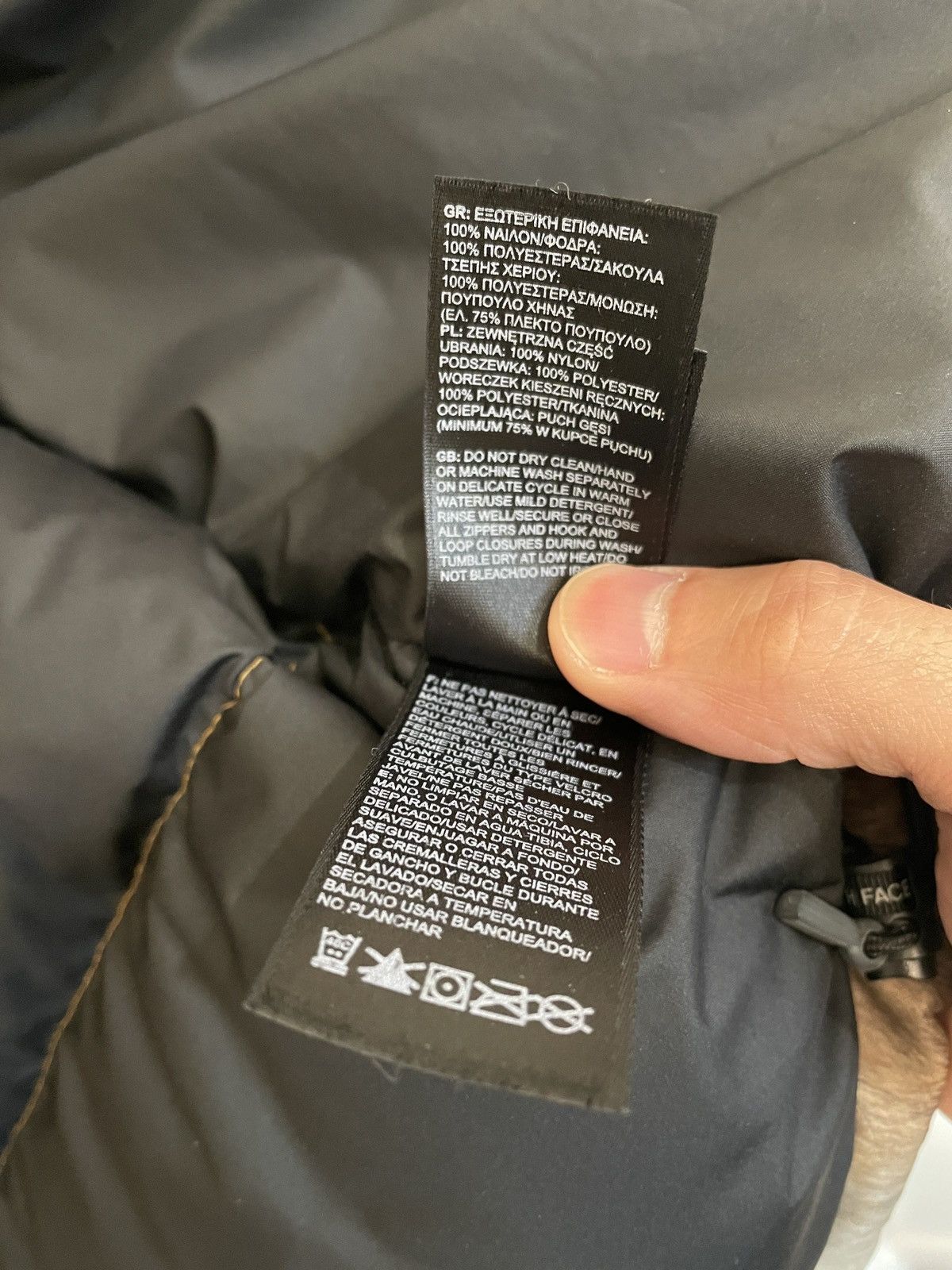 Supreme × The North Face Supreme The North Face Nuptse Vest Fur Size US M / EU 48-50 / 2 - 8 Thumbnail
