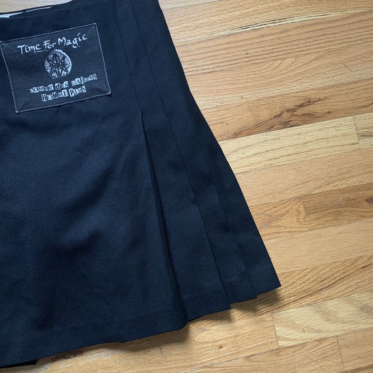 Comme des Garcons Homme Plus FW2008 ‘Time for Magic’ Kilt Shorts Size US 30 / EU 46 - 3 Thumbnail