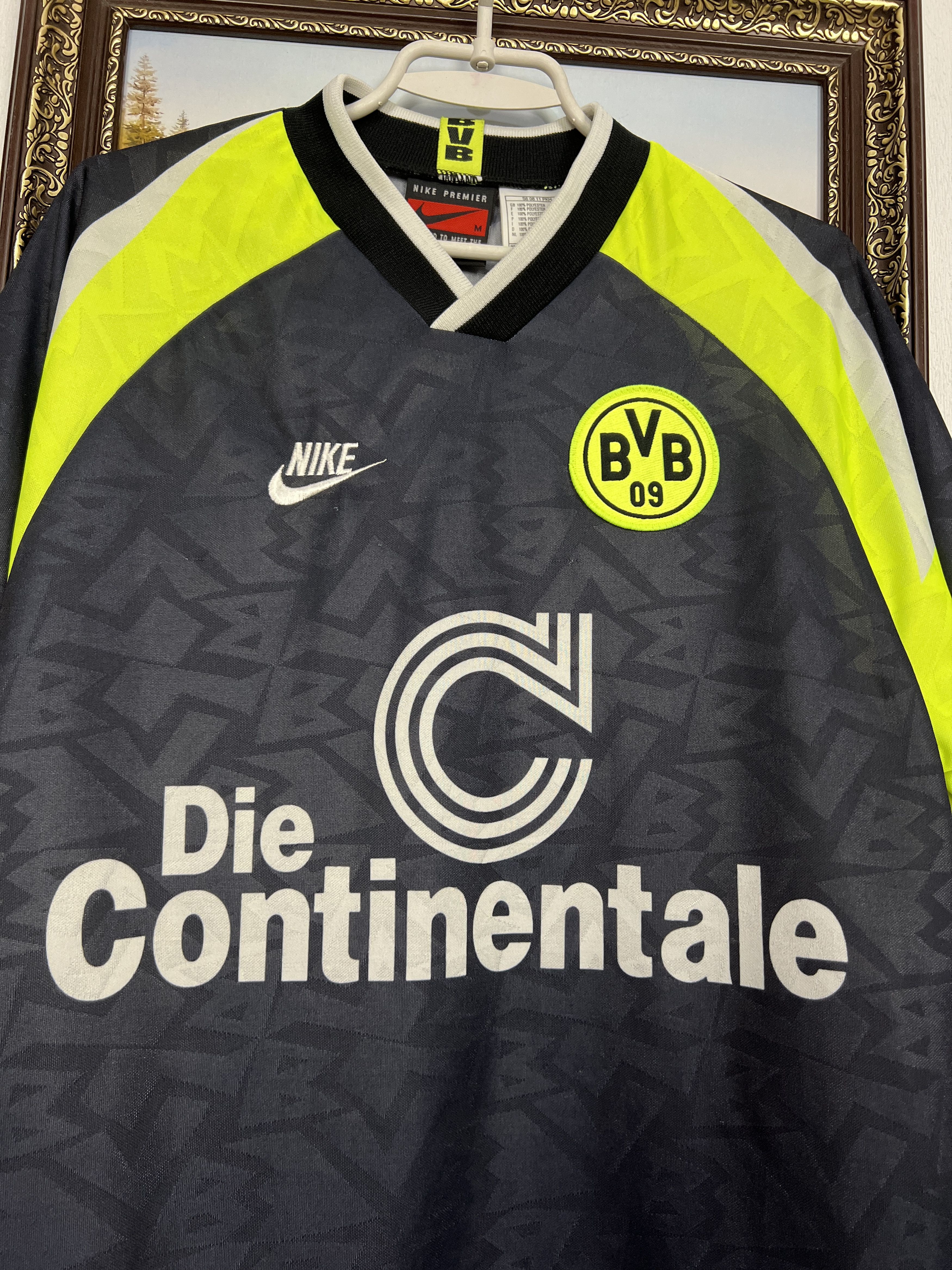 Nike Borussia Dortmund Away football shirt Soccer Jersey Trikot Size US M / EU 48-50 / 2 - 3 Thumbnail