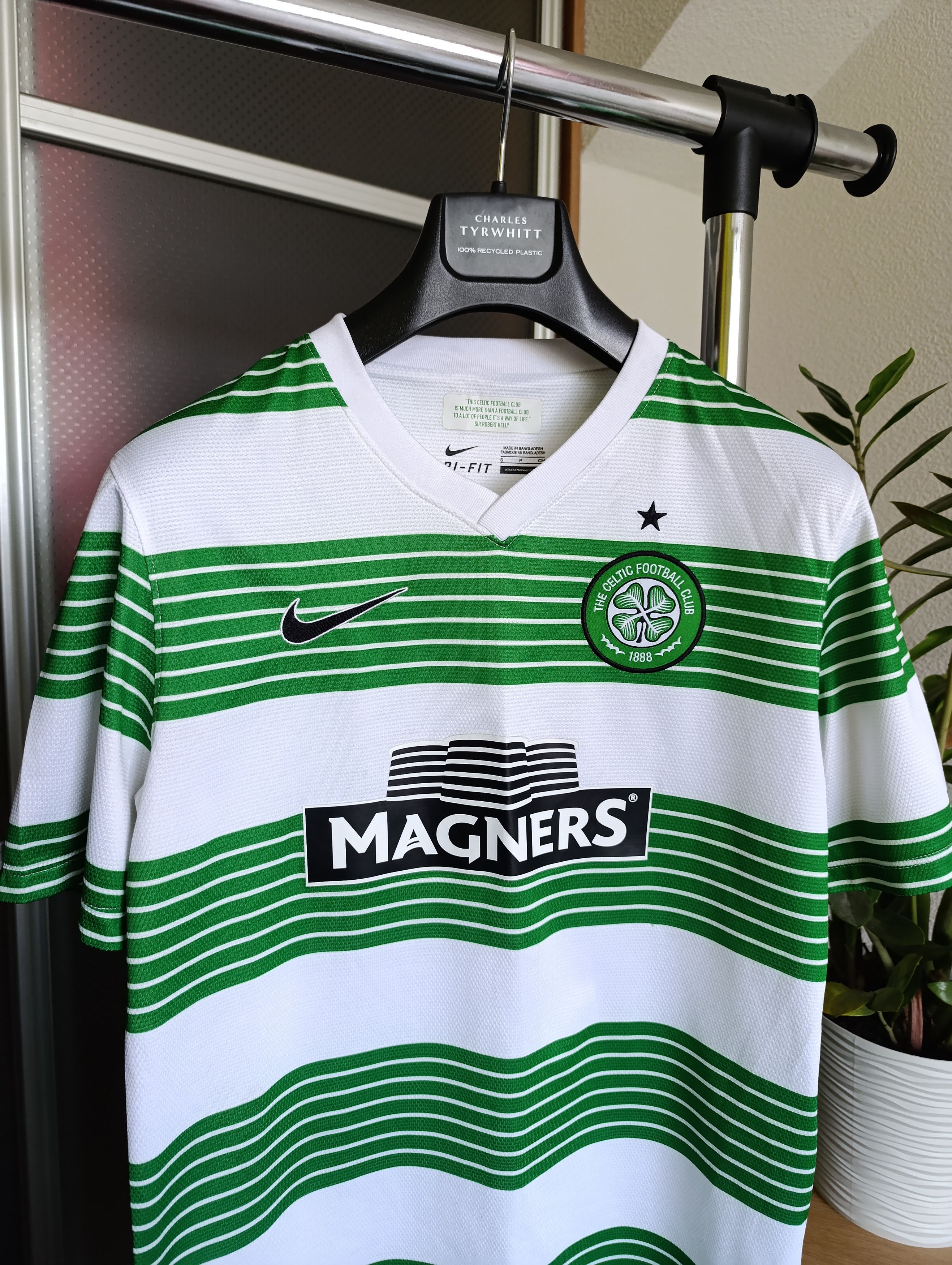 Nike NIKE CELTIC 2013 2015 HOME SHIRT FOOTBALL SOCCER JERSEY Size US S / EU 44-46 / 1 - 1 Thumbnail