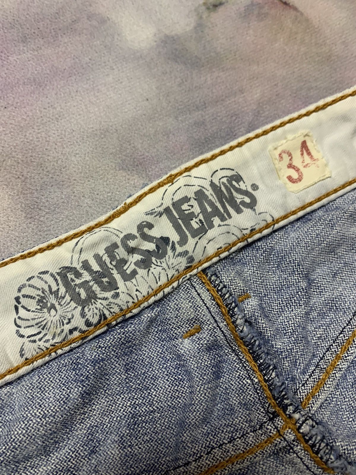 Guess × Hysteric Glamour × Japanese Brand Flare Vintage Guess Jeans Washed Denim Size US 33 - 7 Thumbnail