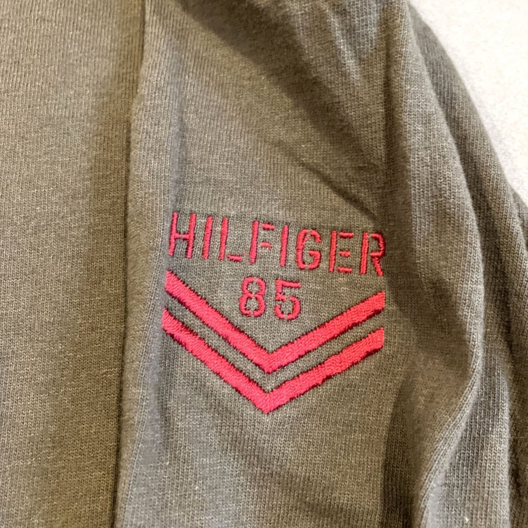 Tommy Hilfiger VINTAGE Tommy Hilfiger Logo Spell Out Long Sleeve T Shirt XL Men Olive Green Crew Neck Size US XL / EU 56 / 4 - 3 Thumbnail