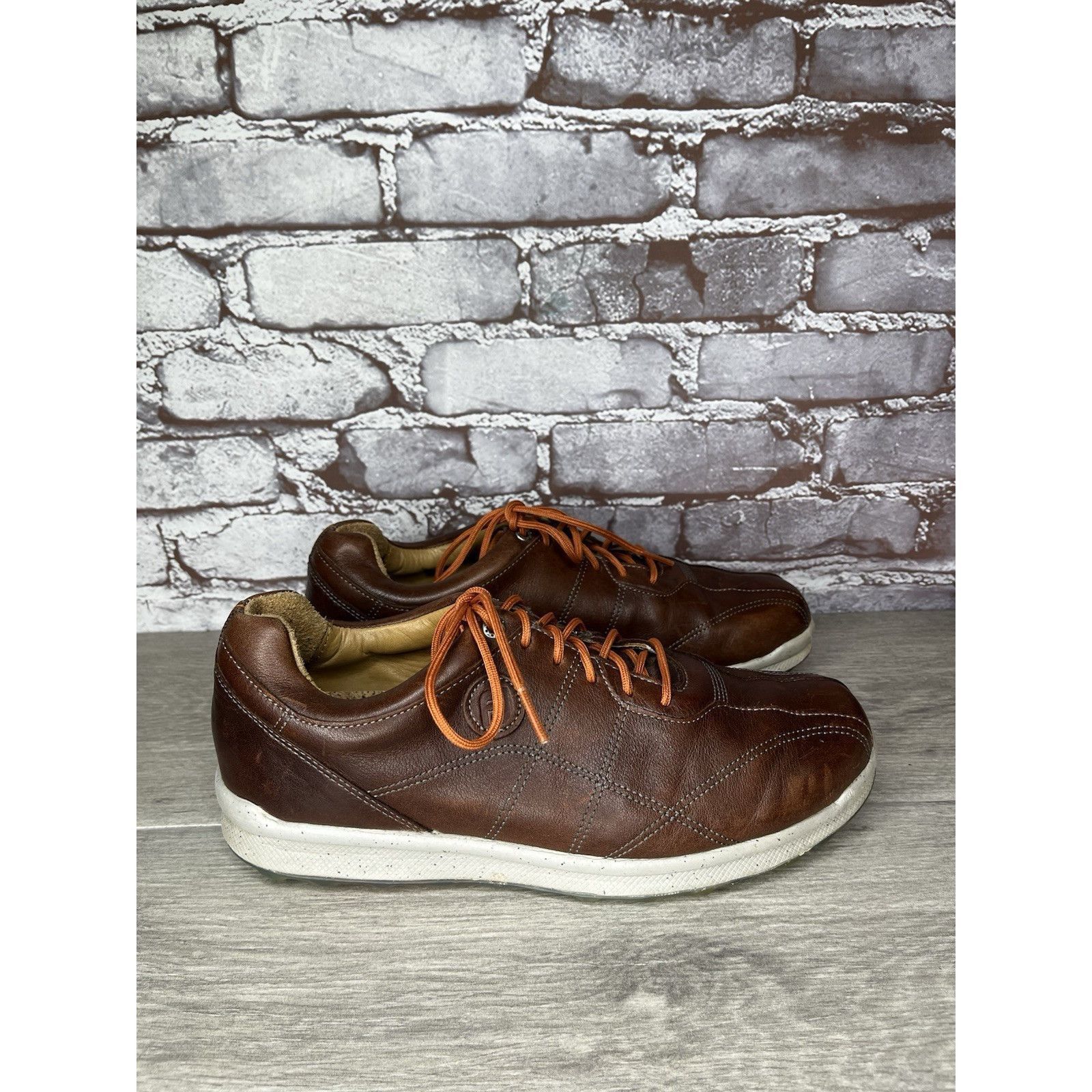 Footjoy FOOTJOY FJ VERSALUXE Spikeless Golf Shoes Size 8M US/41EU Br Size US 8 / IT 38 - 4 Thumbnail