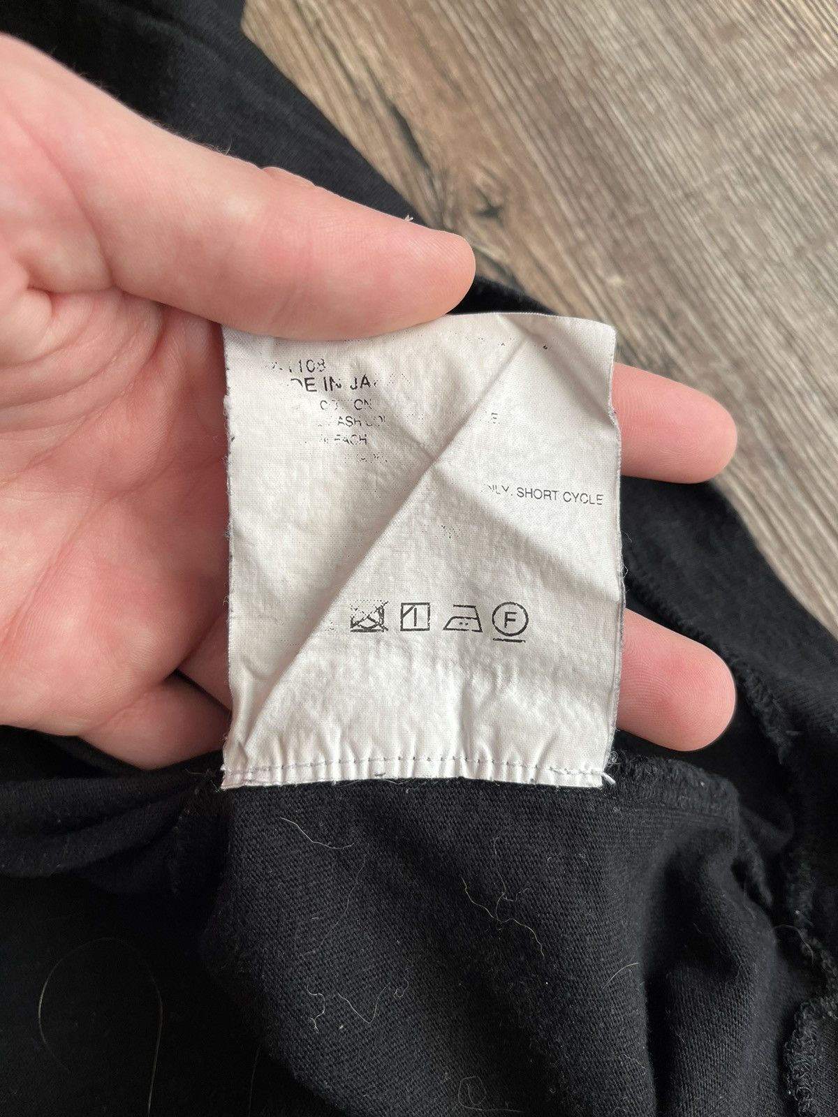 Comme des Garcons Comme Des Garçons Play Logo Vintage T-shirt Size L / US 10 / IT 46 - 6 Thumbnail