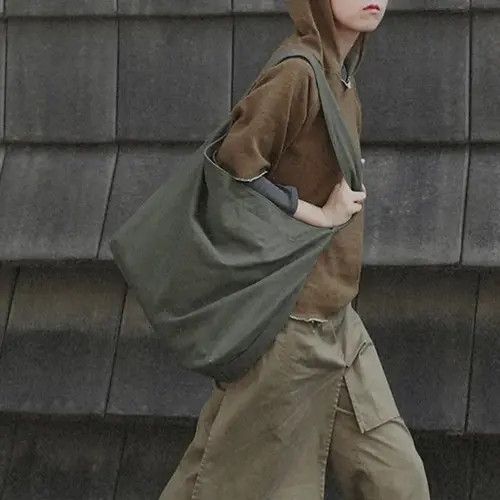 Japanese Brand Canvas Crossbody Bag Size ONE SIZE - 1 Thumbnail