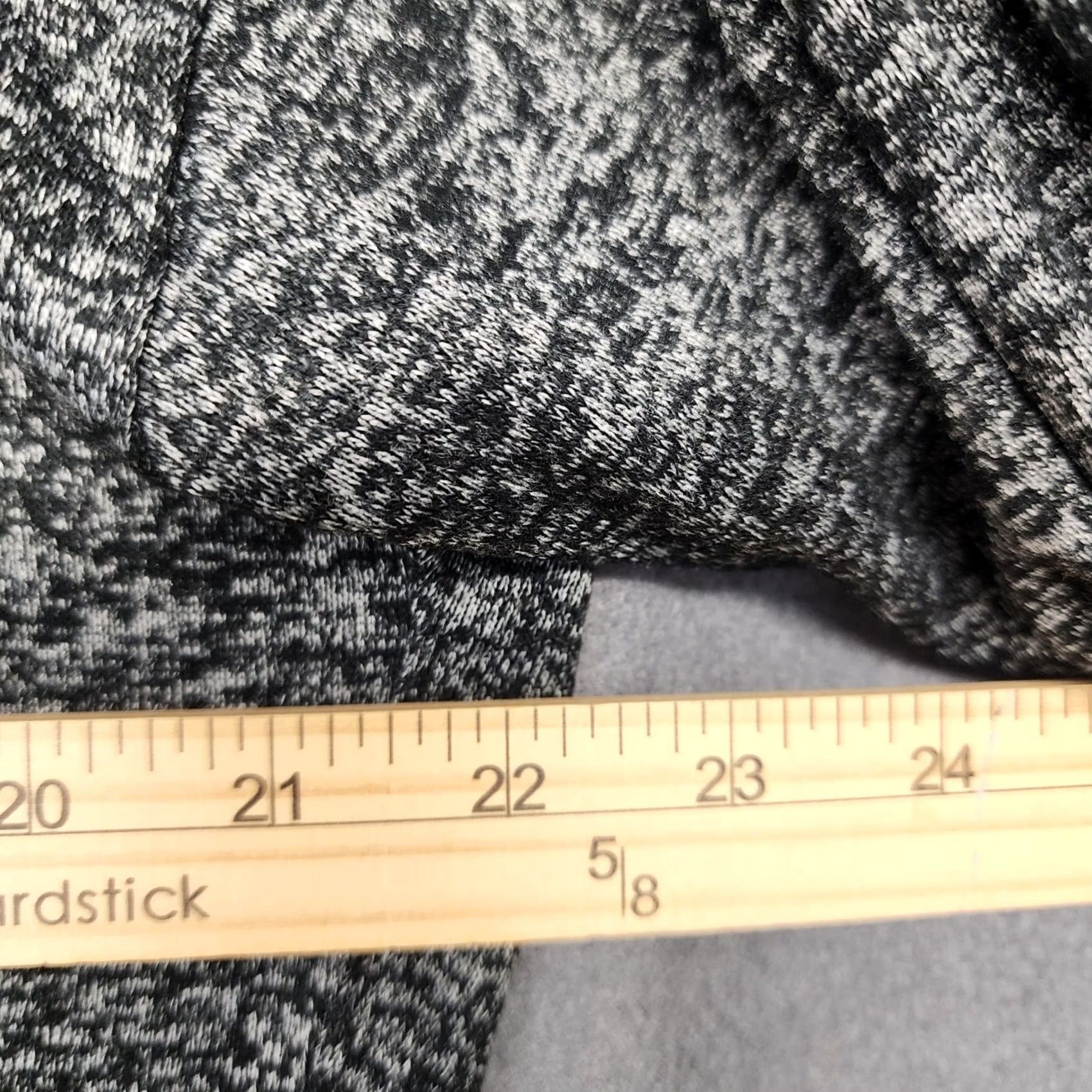 Athleta Athleta Womens Top XS Long Sleeve Stretch Heathered Black Charcoal Size XS / US 0-2 / IT 36-38 - 4 Thumbnail