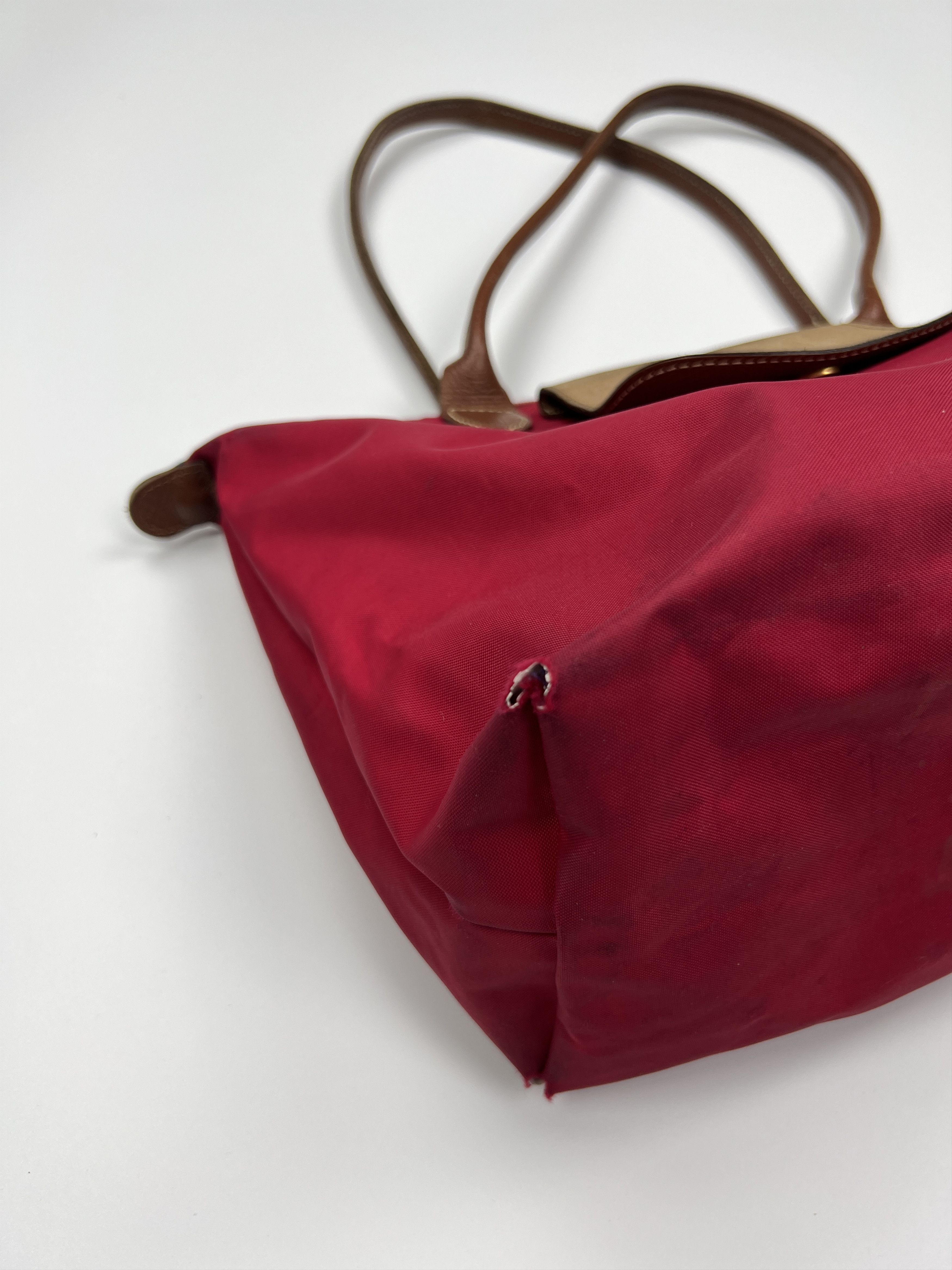 Longchamp × Vintage Vintage Longchamp Le Pliage Shopping Red Nylon Shoulder Bag Size ONE SIZE - 7 Thumbnail
