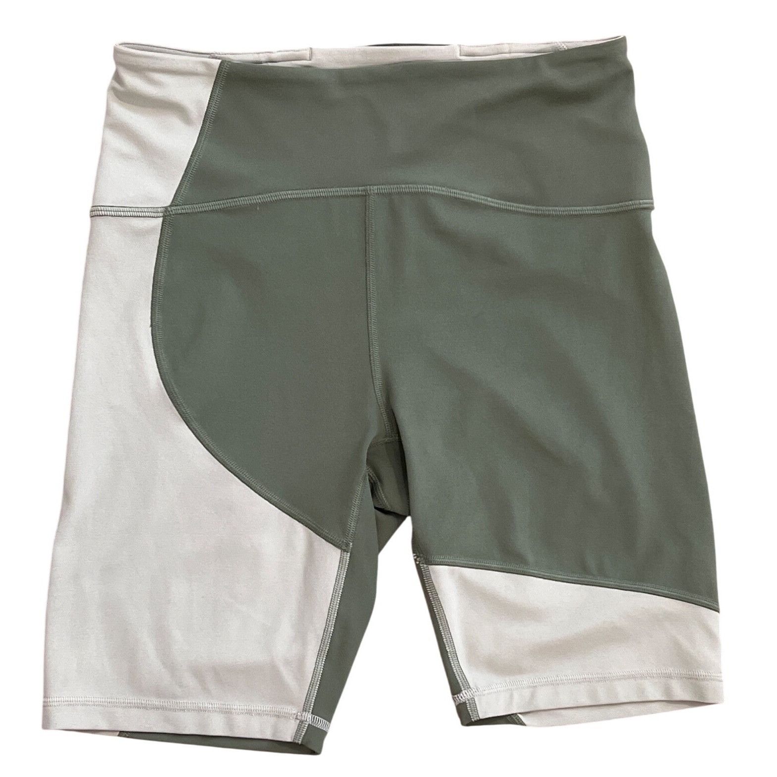 Lululemon Lululemon Nulu Colour Block High-Rise Short 8" Size 6 Green Size 28" / US 6 / IT 42 - 2 Thumbnail