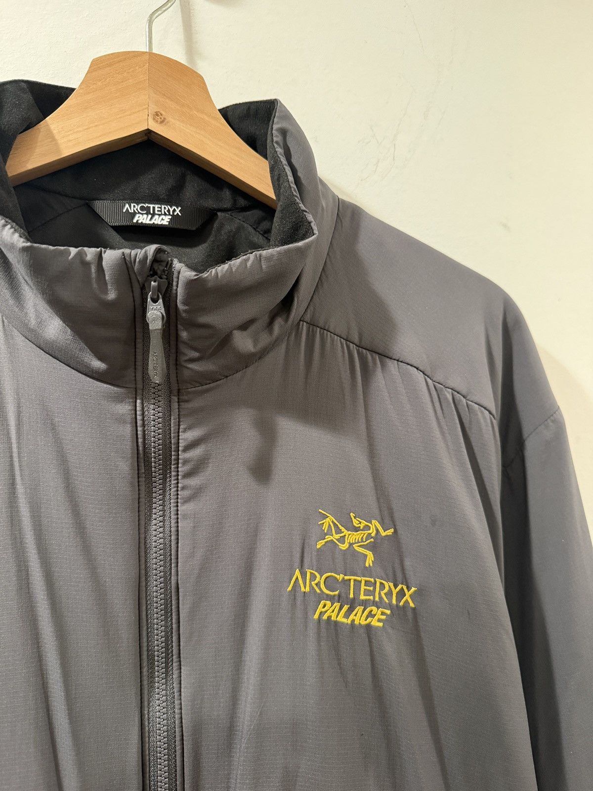 Arc'teryx × Palace Arc’teryx × PALACE Atom LT Jacket Size US L / EU 52-54 / 3 - 4 Thumbnail