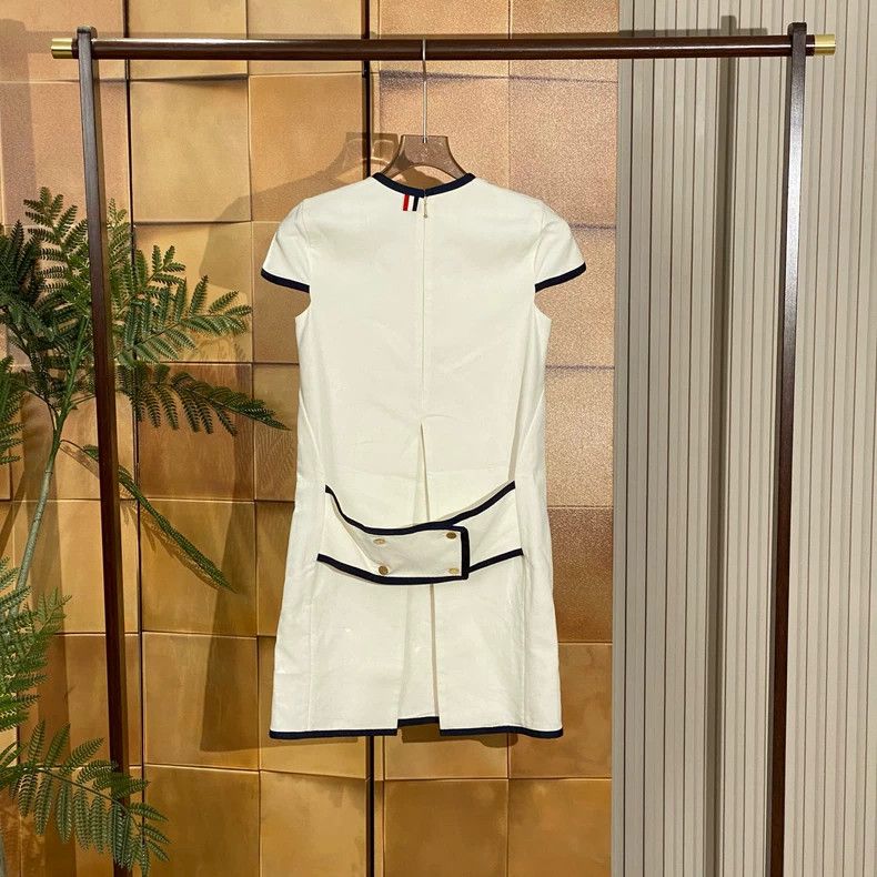 Thom Browne Thom Browne Gold buckle belt dress Size XXS / US 00 / IT 34 - 2 Thumbnail