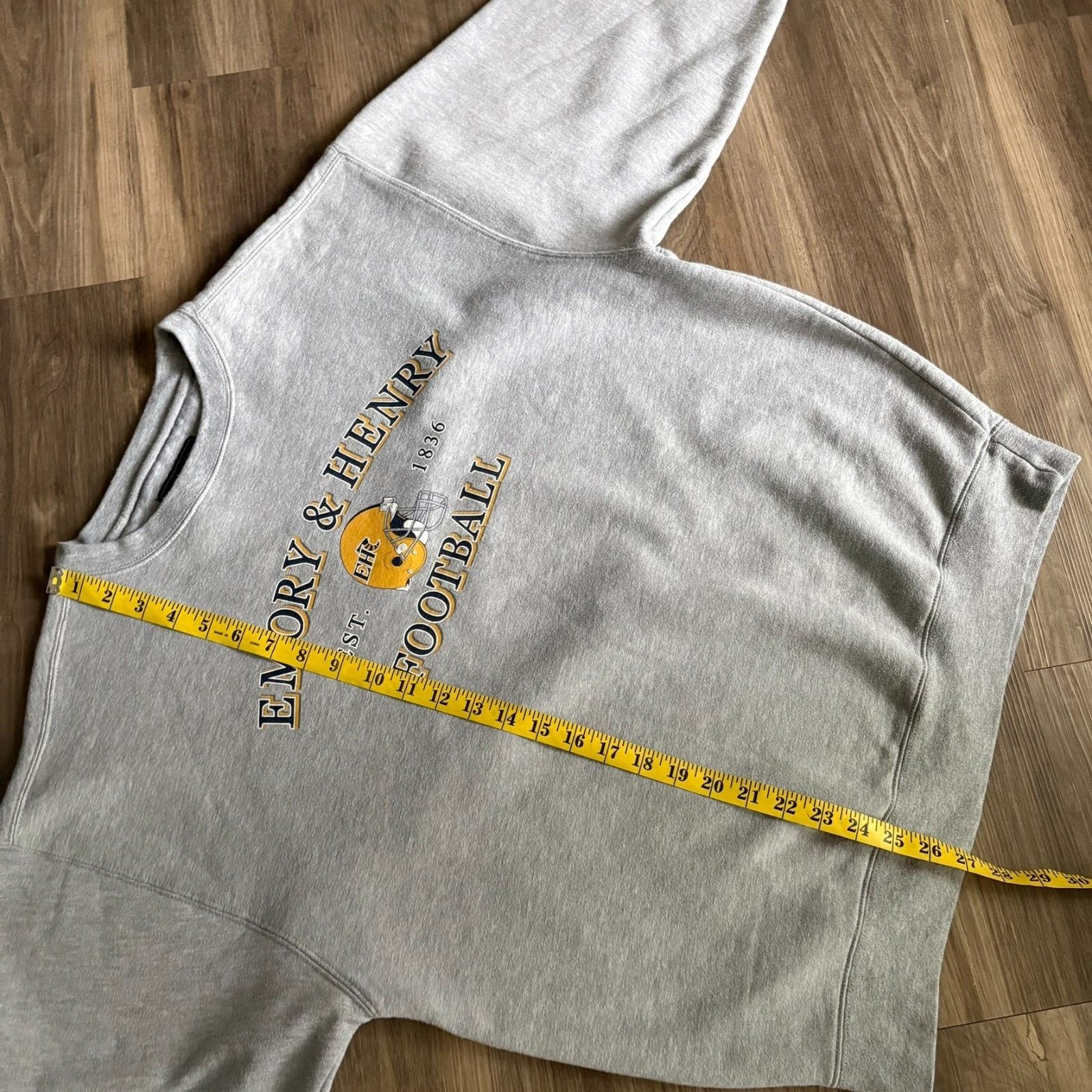 Vintage Vintage Emory & Henry College Sweatshirt Men's Size L Size US L / EU 52-54 / 3 - 5 Thumbnail