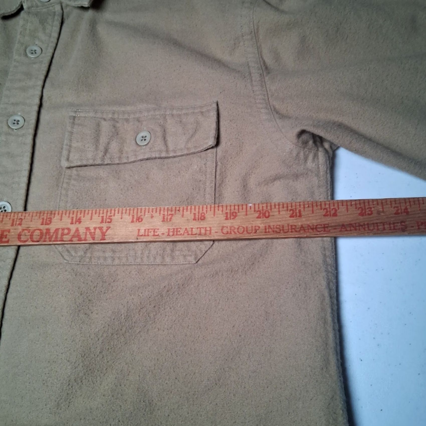 Vintage VINTAGE LL Bean Chamois Flannel Shirt Men MED REG Workwear Tan Outdoors Work 0 MT03 Size US M / EU 48-50 / 2 - 6 Thumbnail
