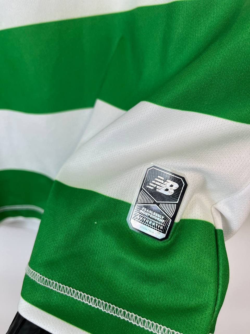 New Balance CELTIC 2016 2017 HOME FOOTBALL SHIRT SOCCER JERSEY Size US M / EU 48-50 / 2 - 6 Thumbnail