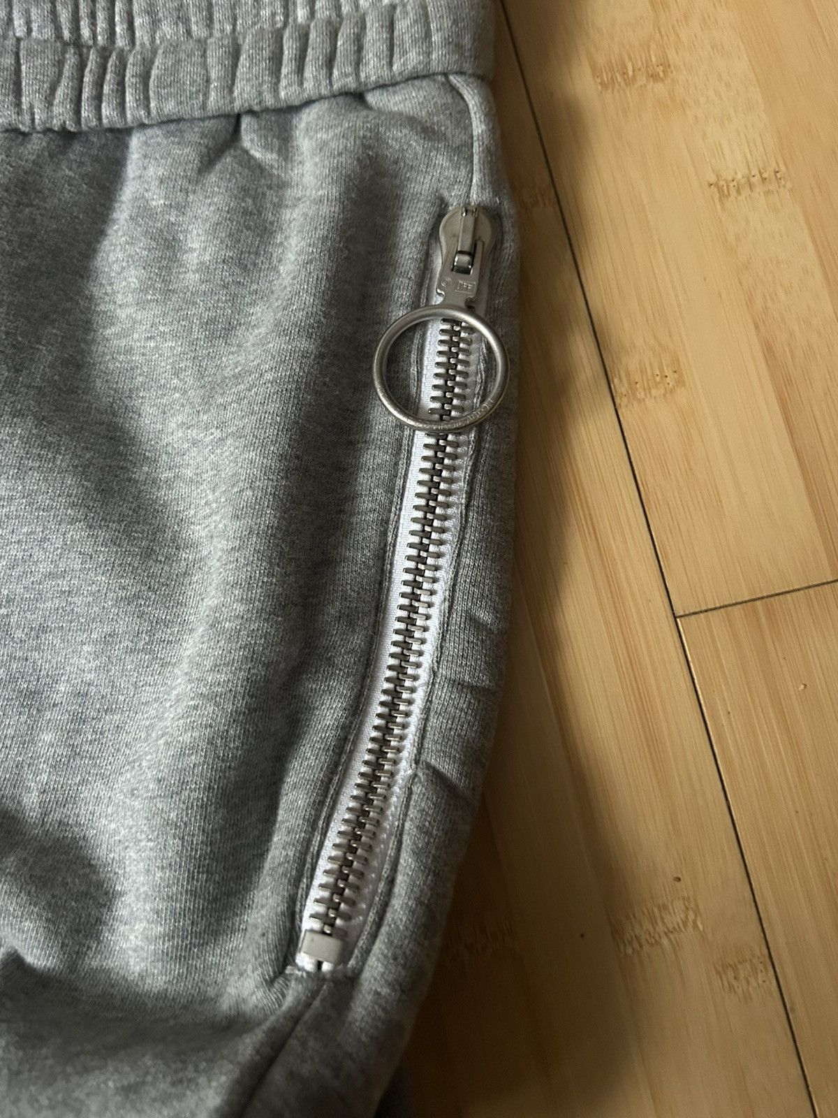 Off-White Off-White sweatpants size M brand new Size US 30 / EU 46 - 7 Thumbnail