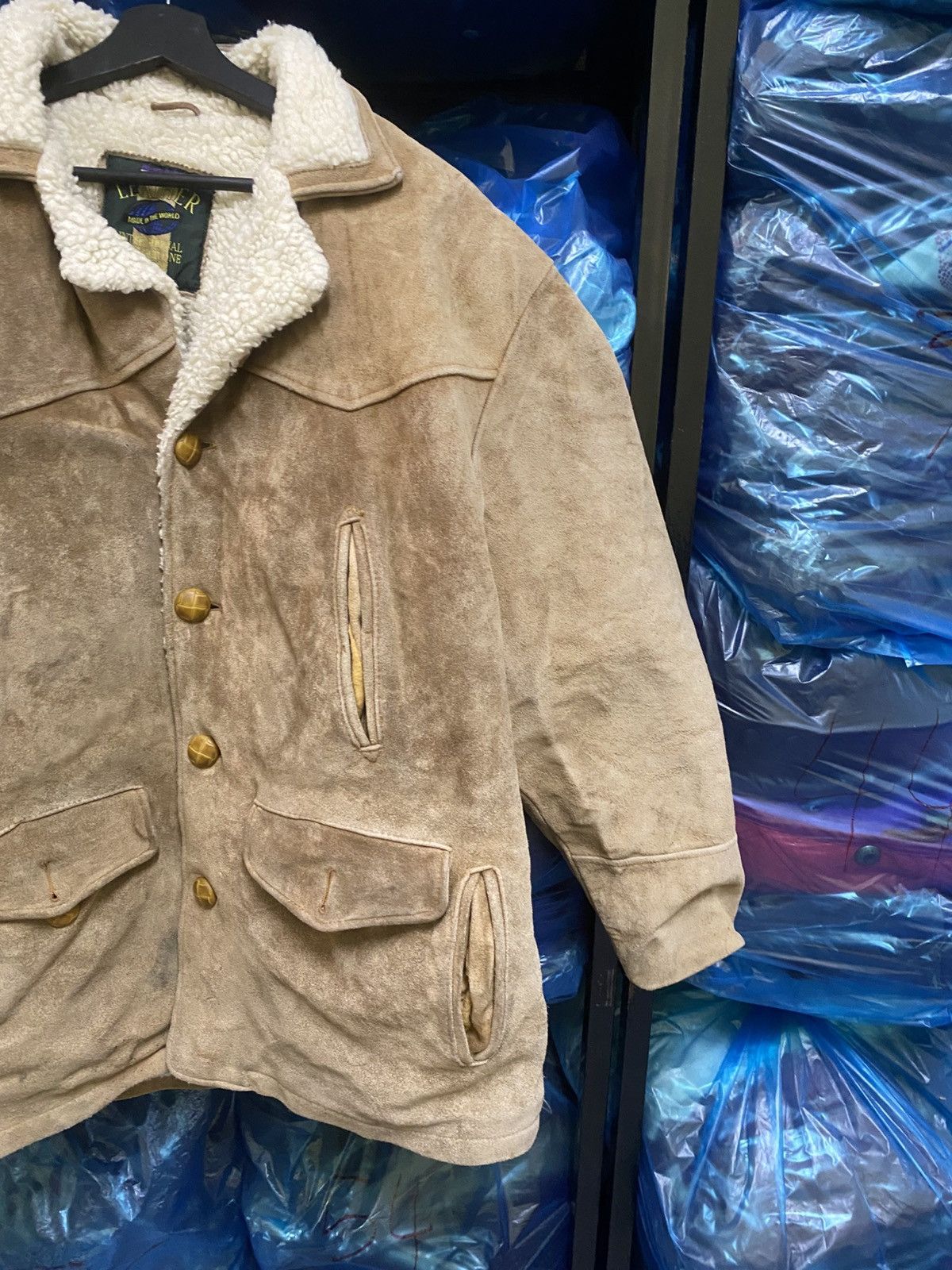 Leather Vintage Beige Shearling-Lined Suede Ranch Jacket – “Leather Size US M / EU 48-50 / 2 - 4 Thumbnail