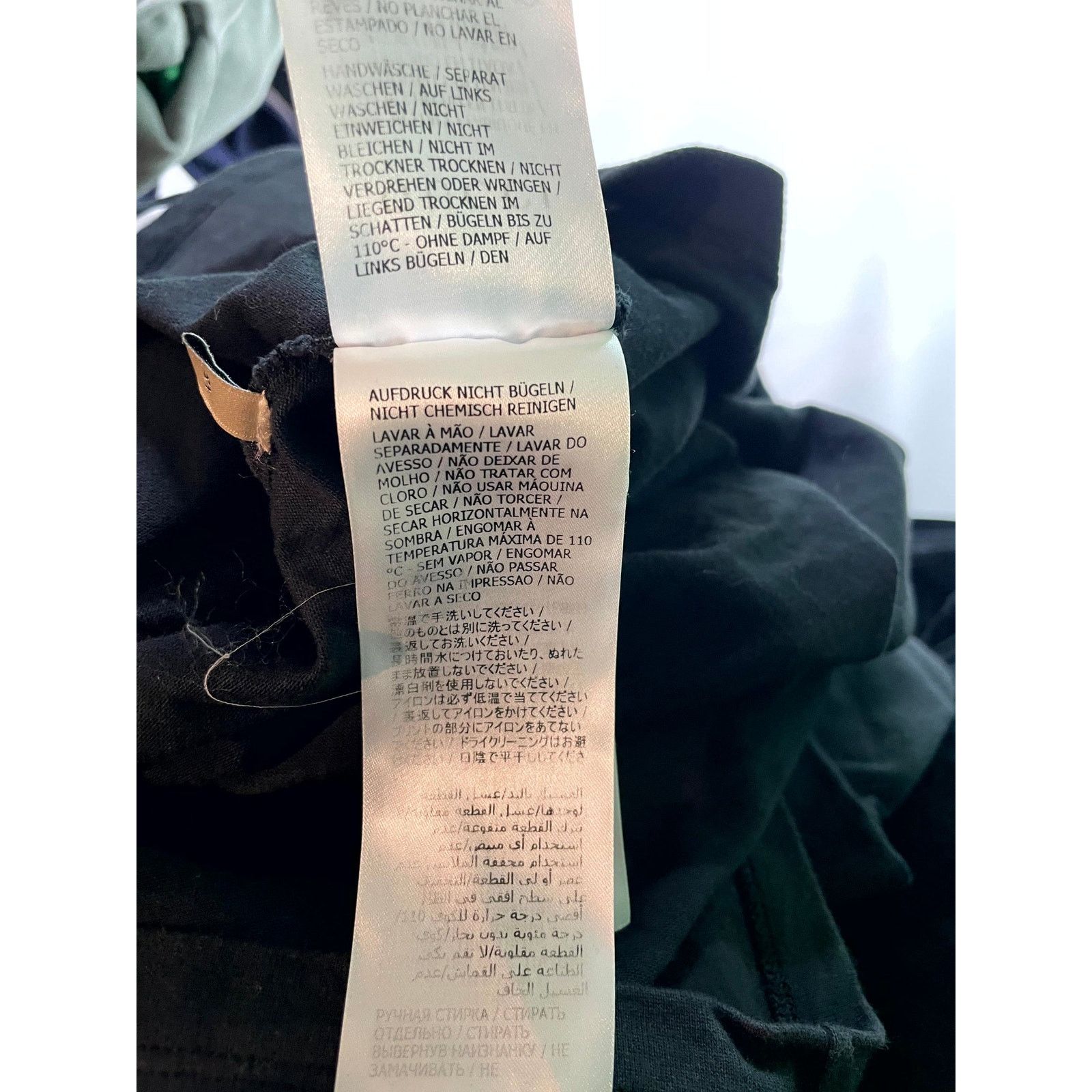 Gucci Gucci Logo Black, Red & White Tee Size US XS / EU 42 / 0 - 5 Thumbnail