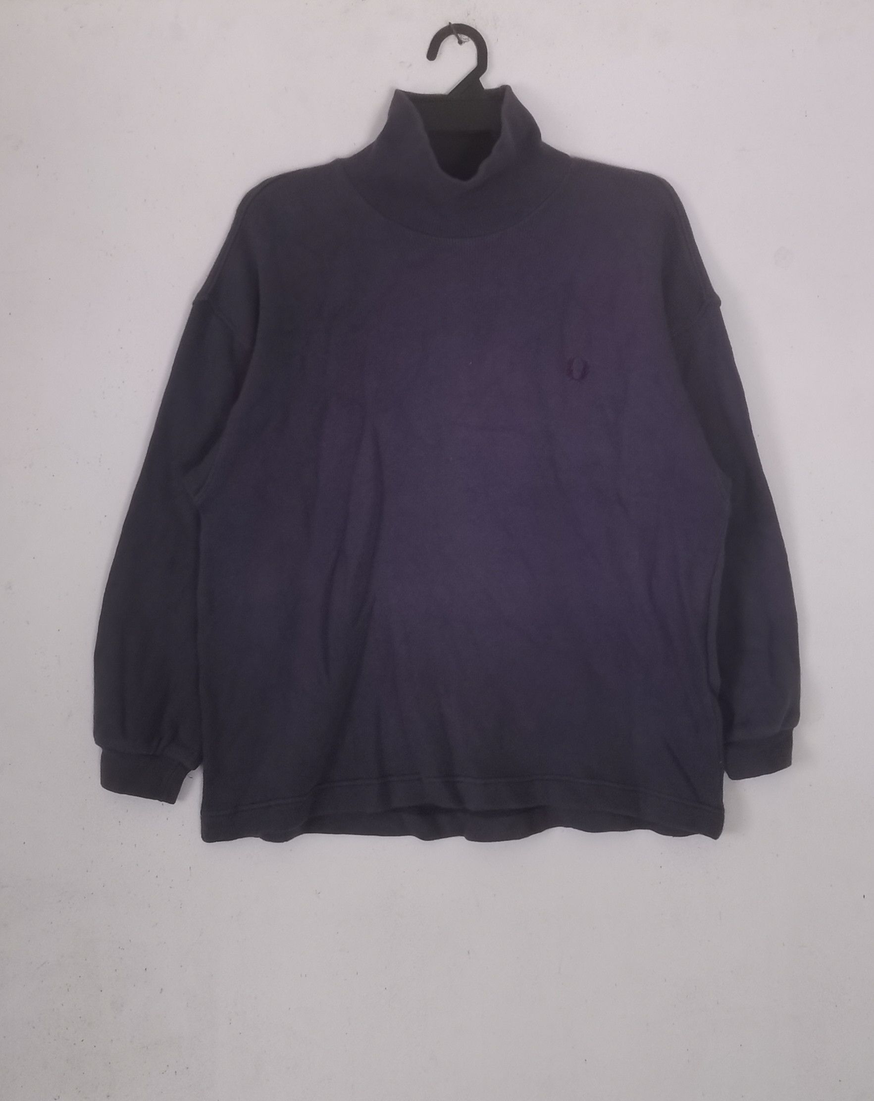 Fred Perry Rare Fred Perry turtle neck sweatshirt Size M / US 6-8 / IT 42-44 - 1 Thumbnail
