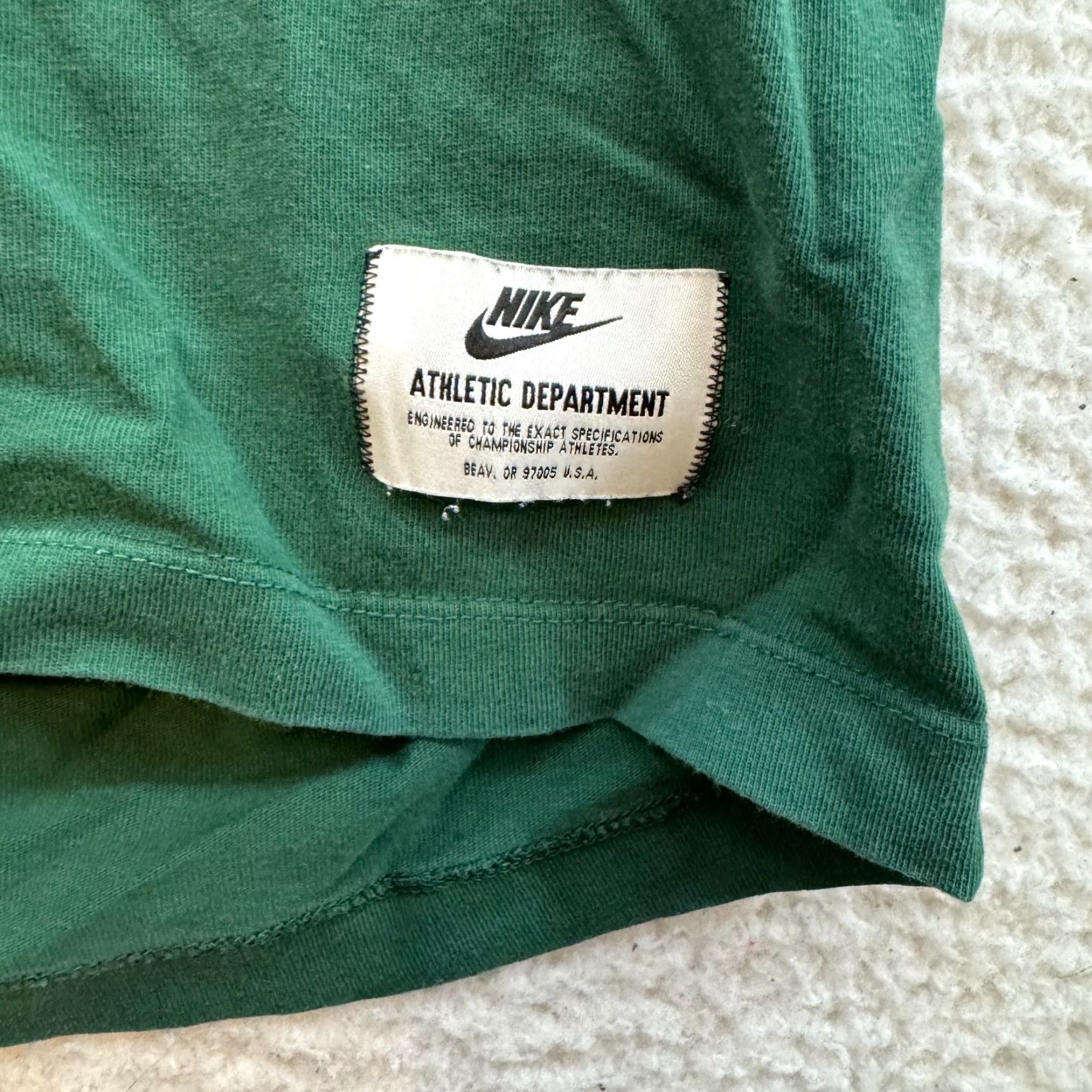 Nike Nike Tee Shirt 2XL Green Logo Embroidered Crew Neck Short Sleeve Men Mens T-Shirt 2XL Size US XXL / EU 58 / 5 - 4 Thumbnail