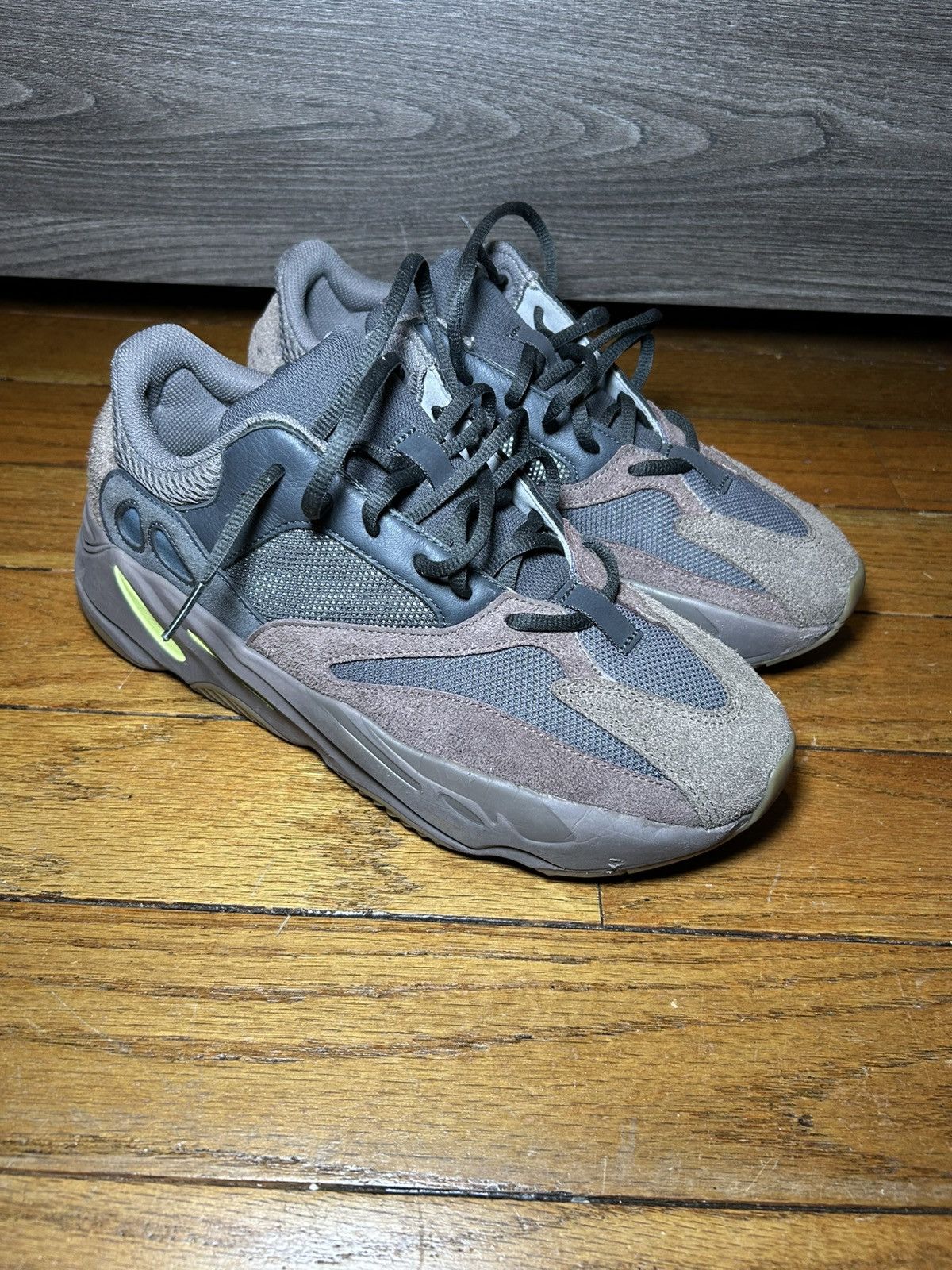 Yeezy Yeezy Boost 700 “Mauve” Size US 10 / EU 43 - 6 Thumbnail