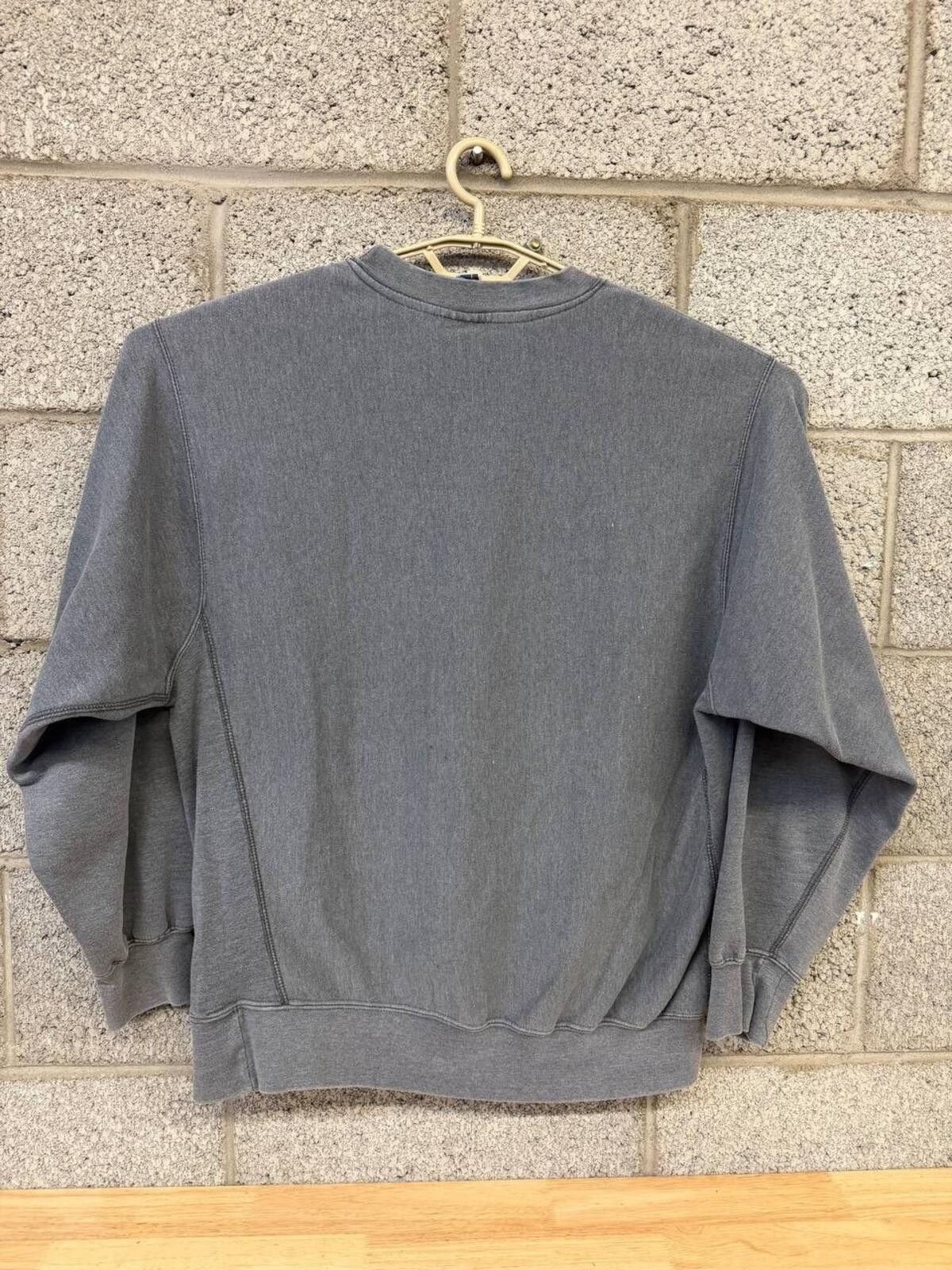 Other Vintage Sport Huskies Crewneck Sweatshirt Embroidered Large Size US L / EU 52-54 / 3 - 2 Thumbnail